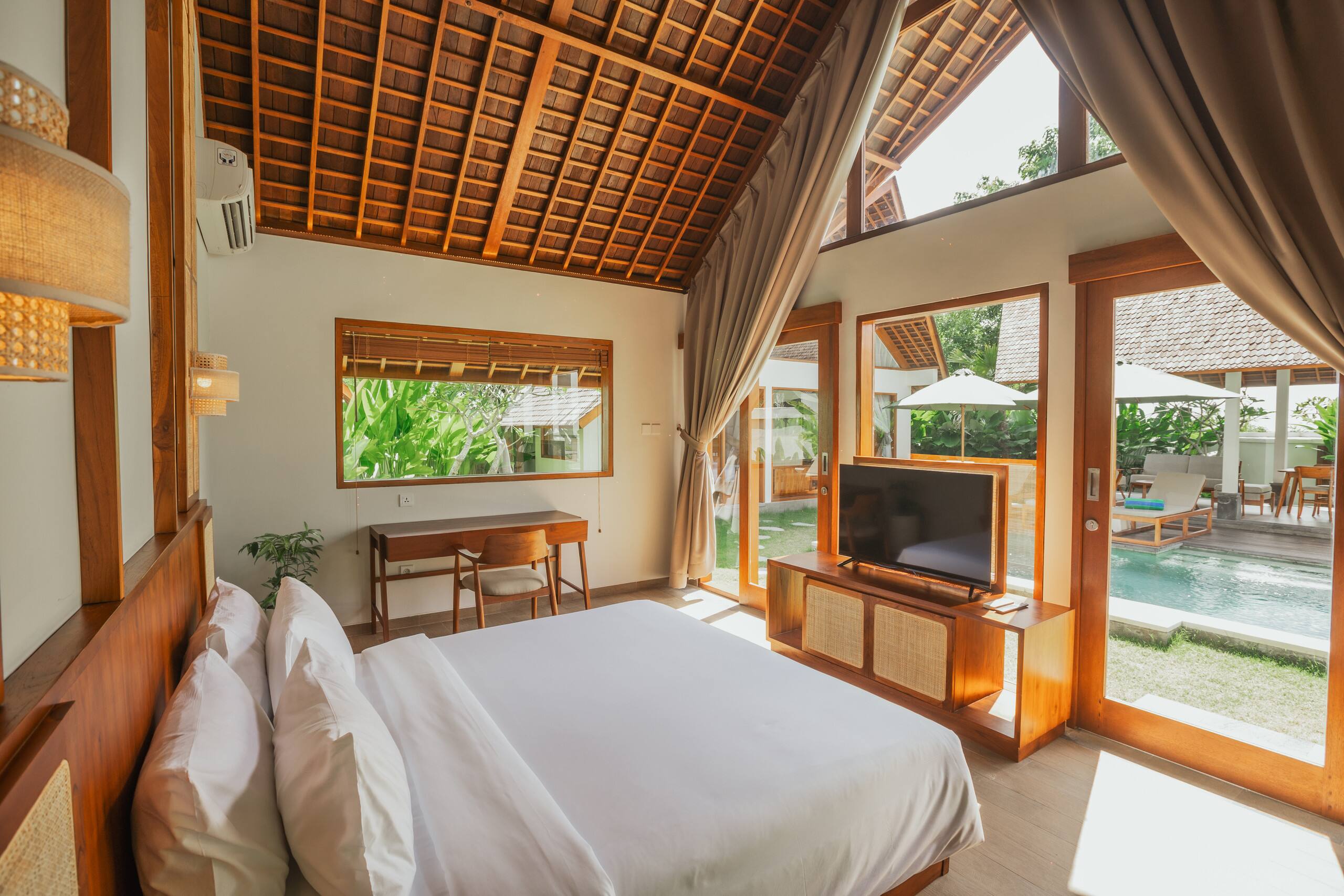2 Bed Rooms Private Pool Villas with Breakfast 37