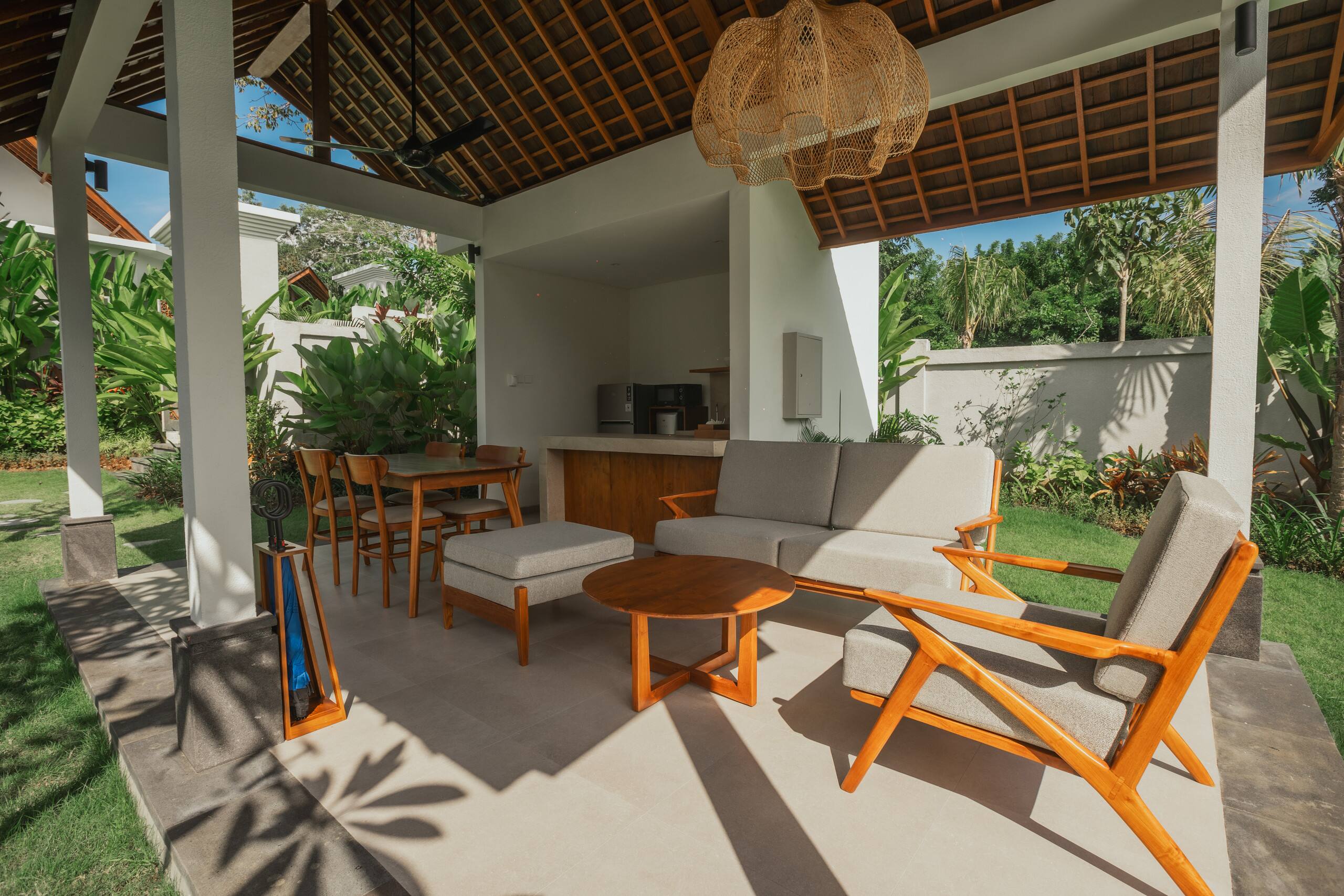 2 Bed Rooms Private Pool Villas with Breakfast 9