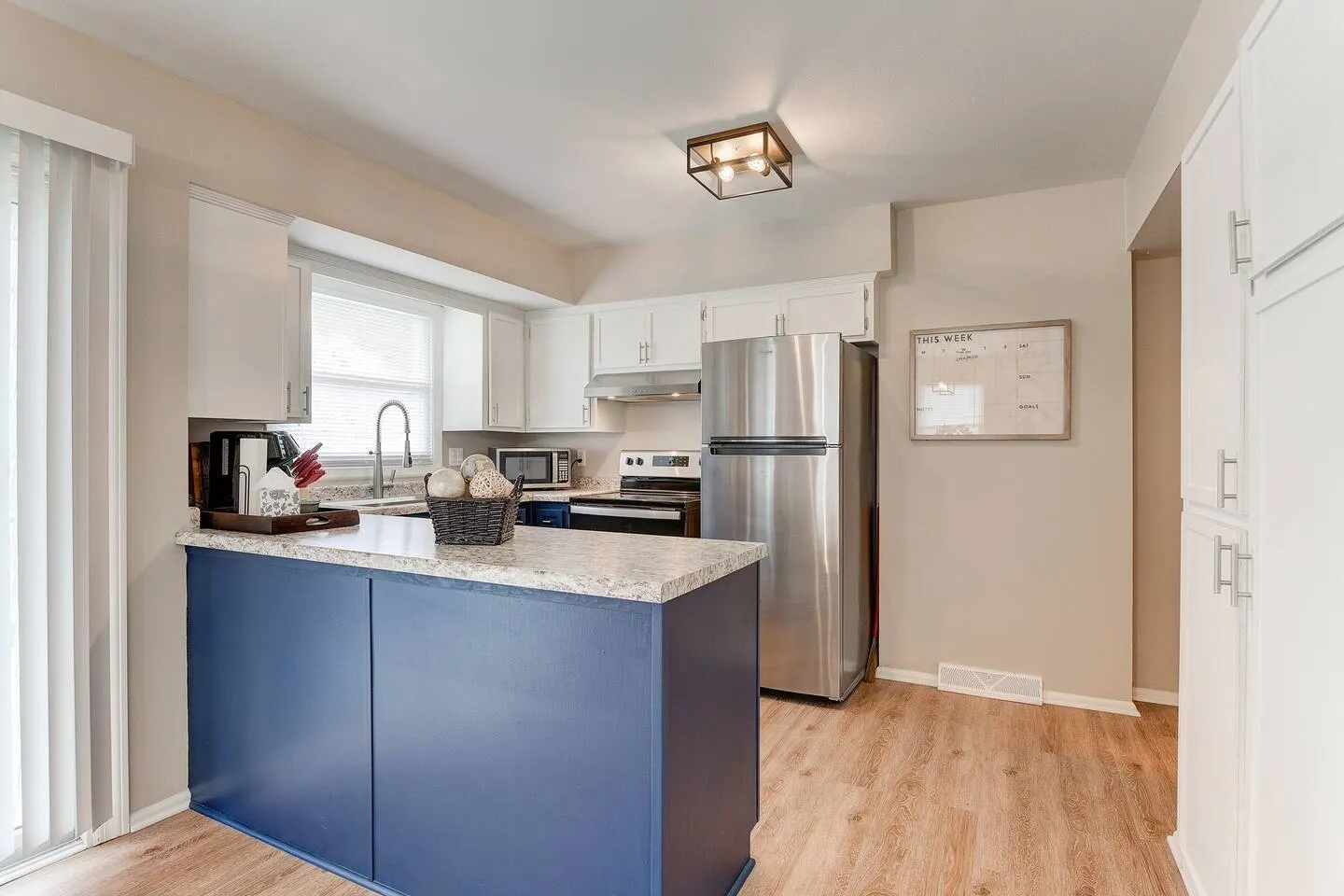 3BR Home • Free Parking • Near Downtown Waukesha — photo 5