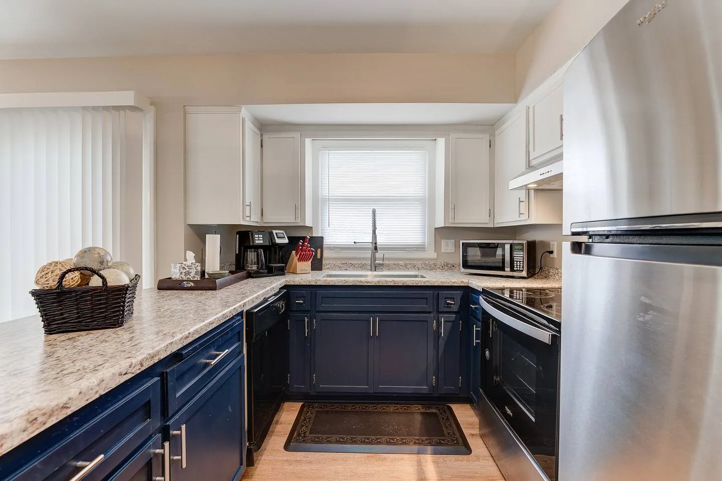 3BR Home Free Parking Near Downtown Waukesha 7