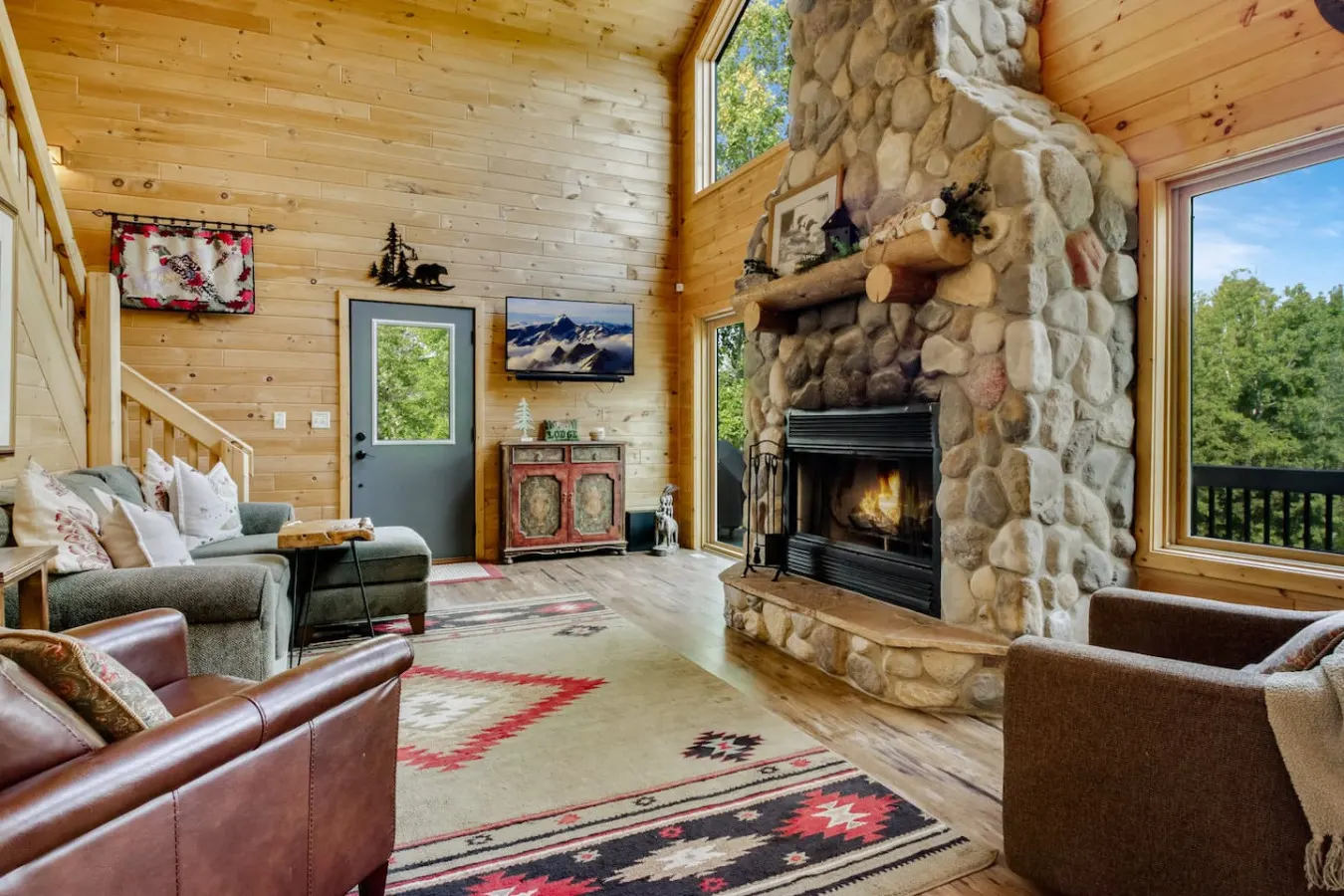County Highway - Trail Access, Lake Access, Sleeps 23 8