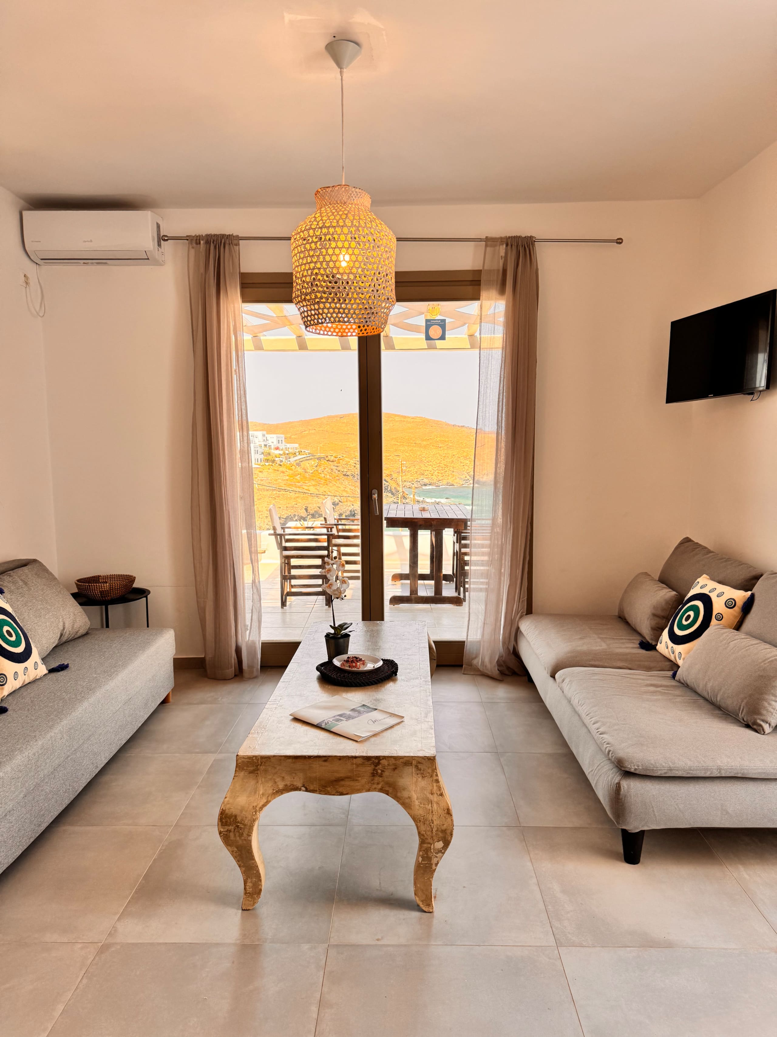 Miramare Mare Suite Mykonos with private pool 12