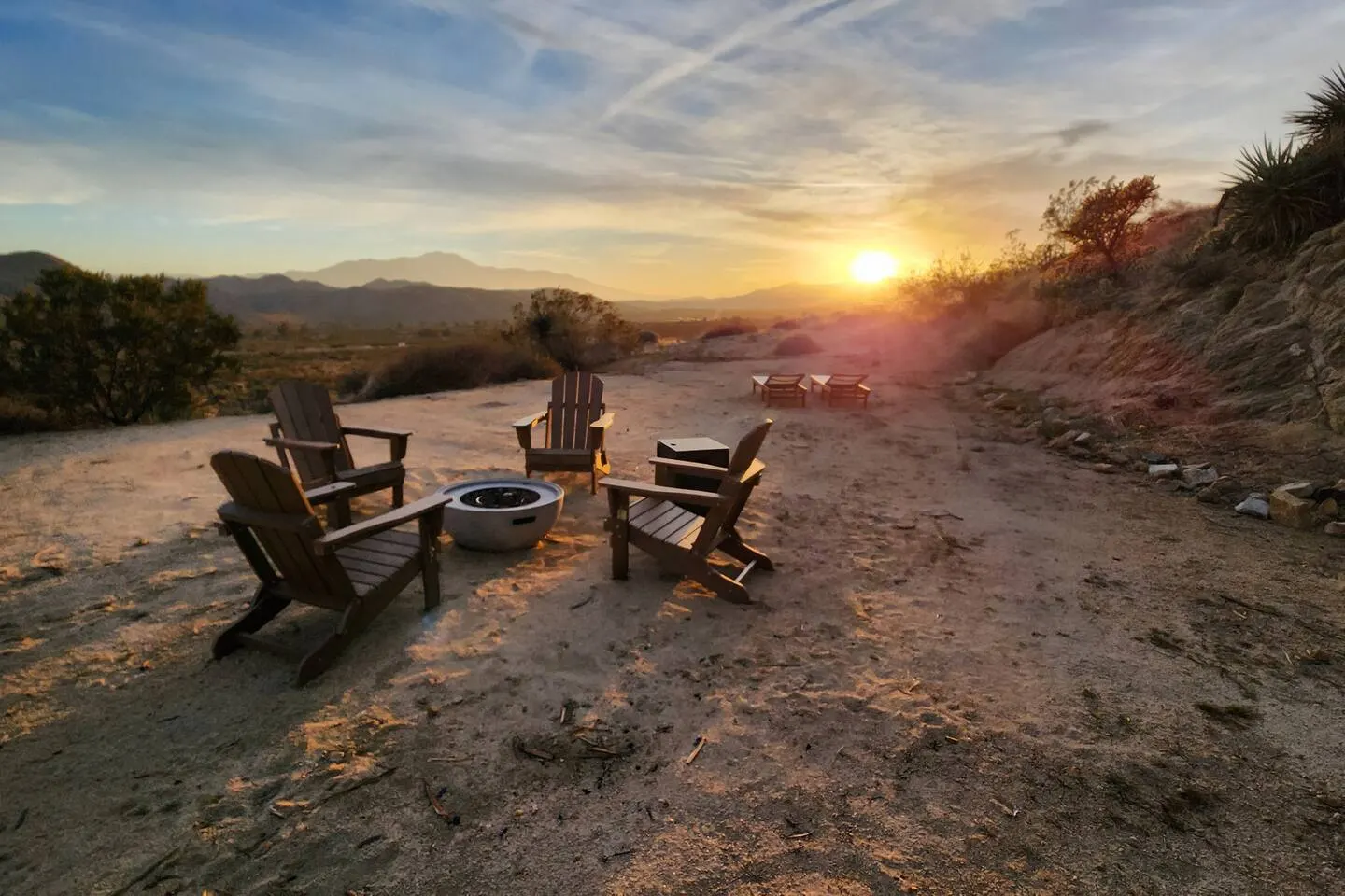 Pioneertown Views 5 acres Privacy JTNP 9