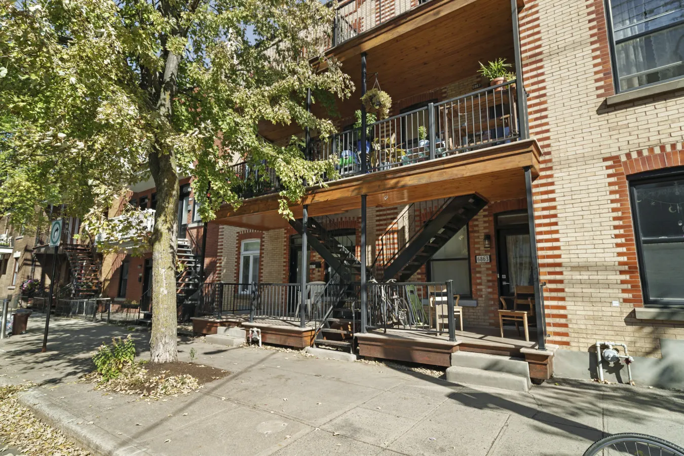 Little Italy - 6863 St-Dominique 15