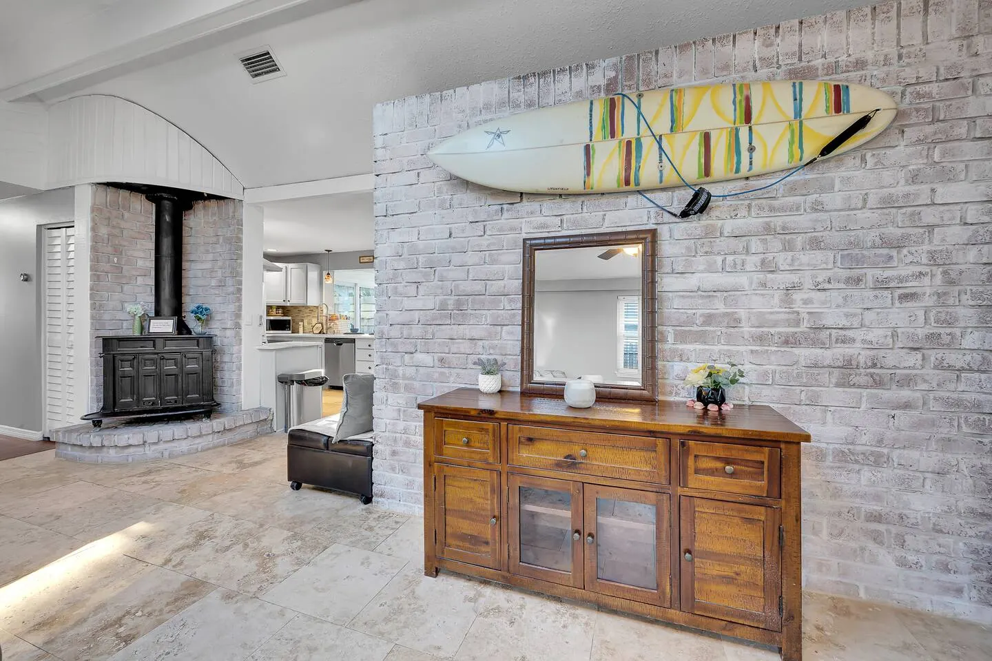 Casa D - Cozy Beach Home & Pool 10