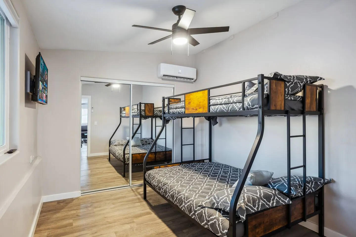 Channel Villa 2bd 1ba River Access Game Room 9