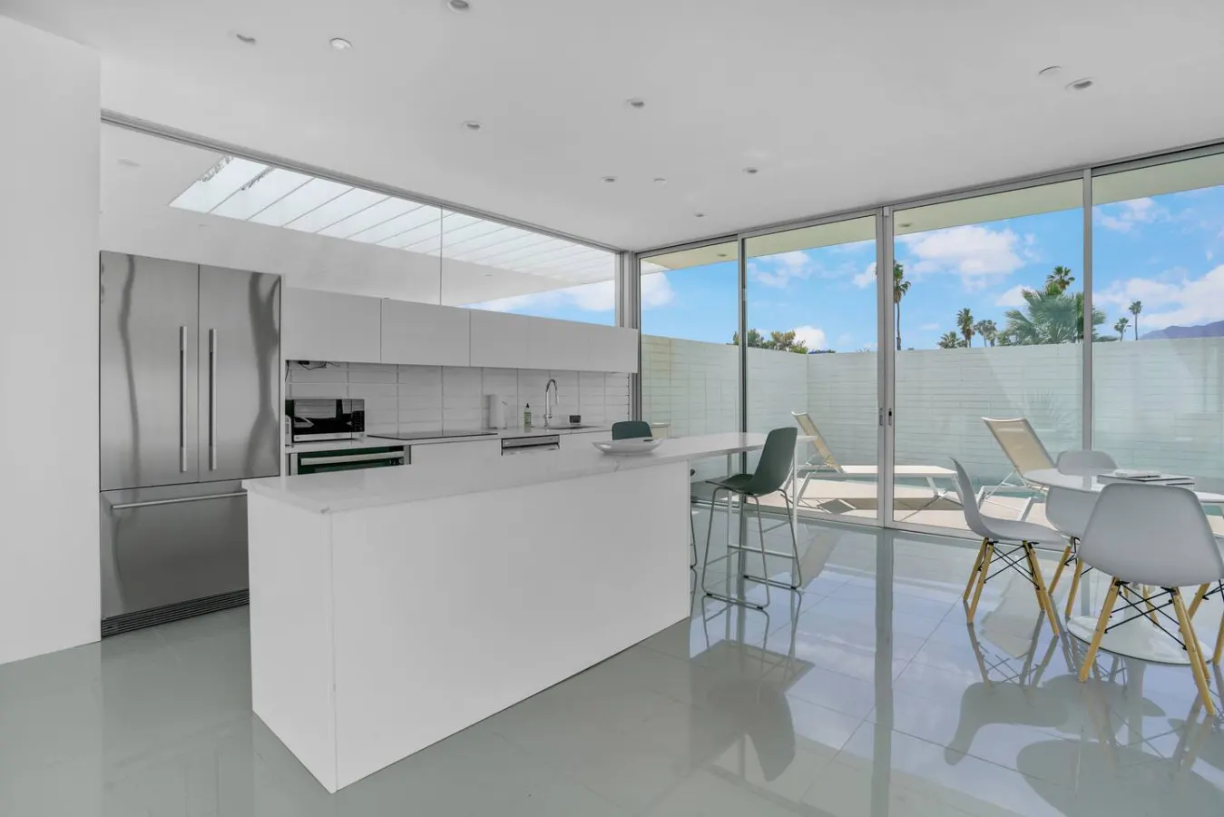 The Atrium: A Private Luxury Palm Springs Oasis 10