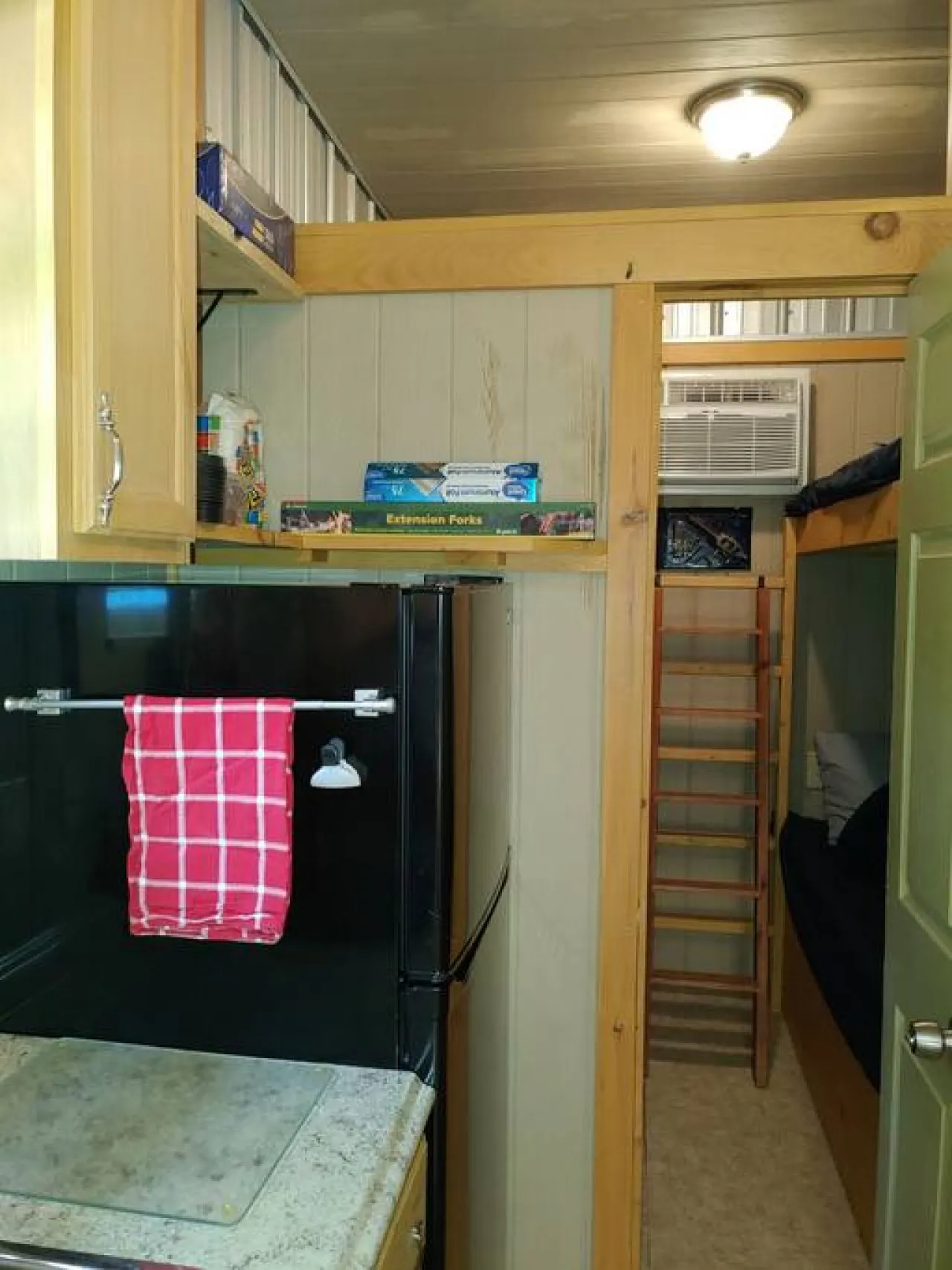 Rocky Top Tiny House @ Watts Bar 8
