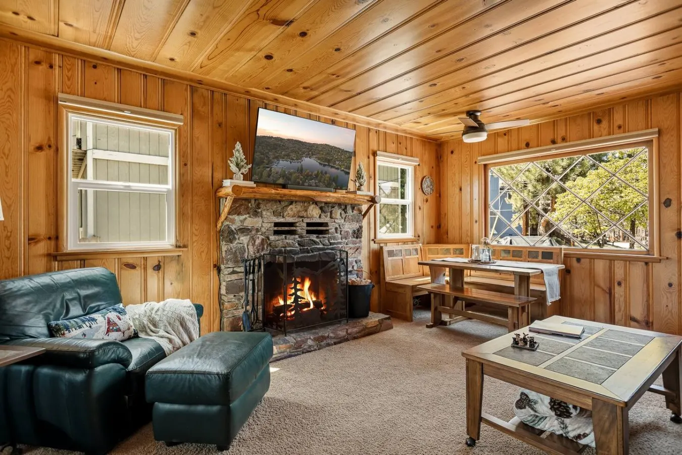 Whispering Pines Nook BBQ and Deck 1