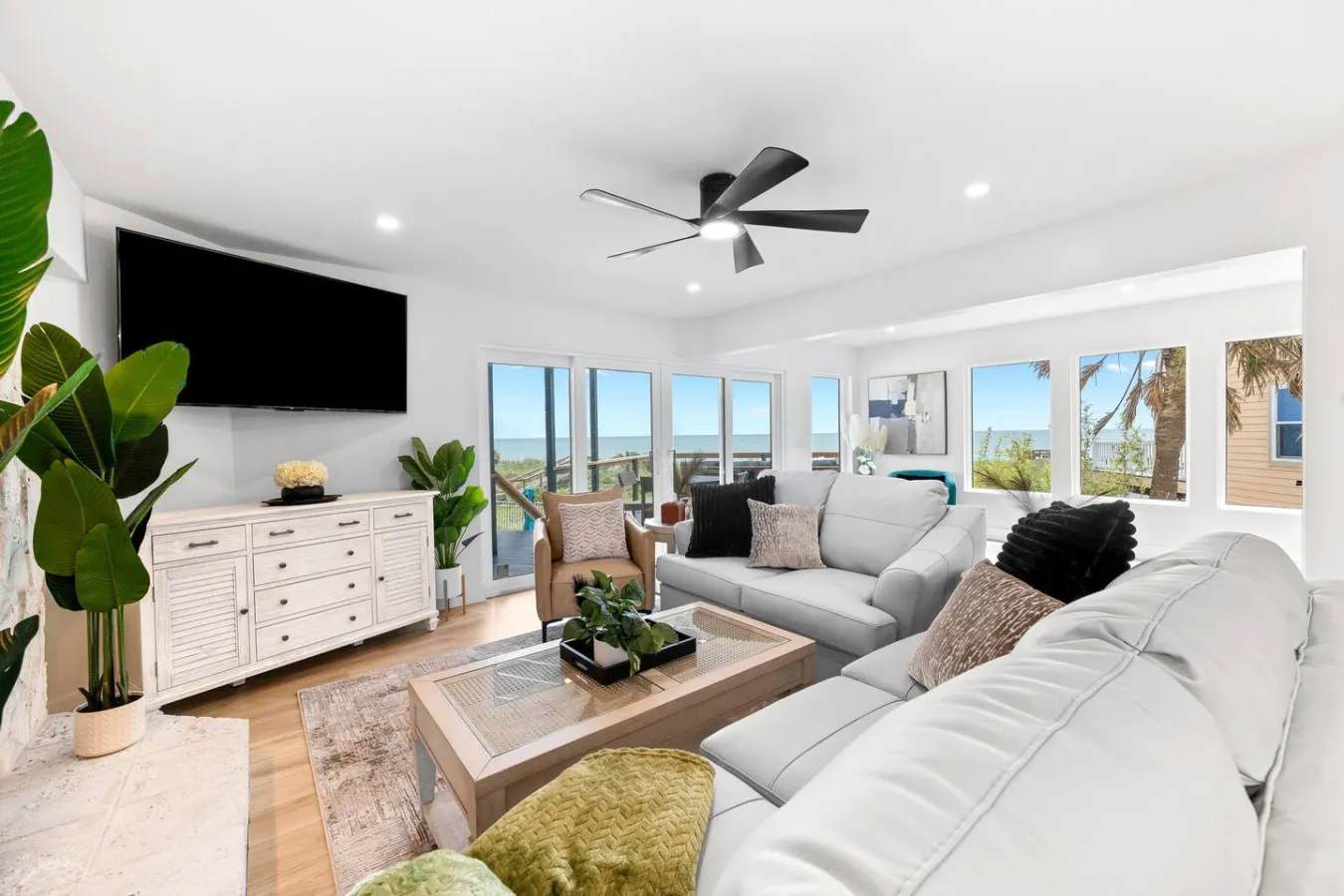 Seaside Rose Direct Ocean Front, Heated Pool, Hot Tub, Game Room, Sleeps 28, Outdoor Kitchen, Sleeps 28, Pets 7