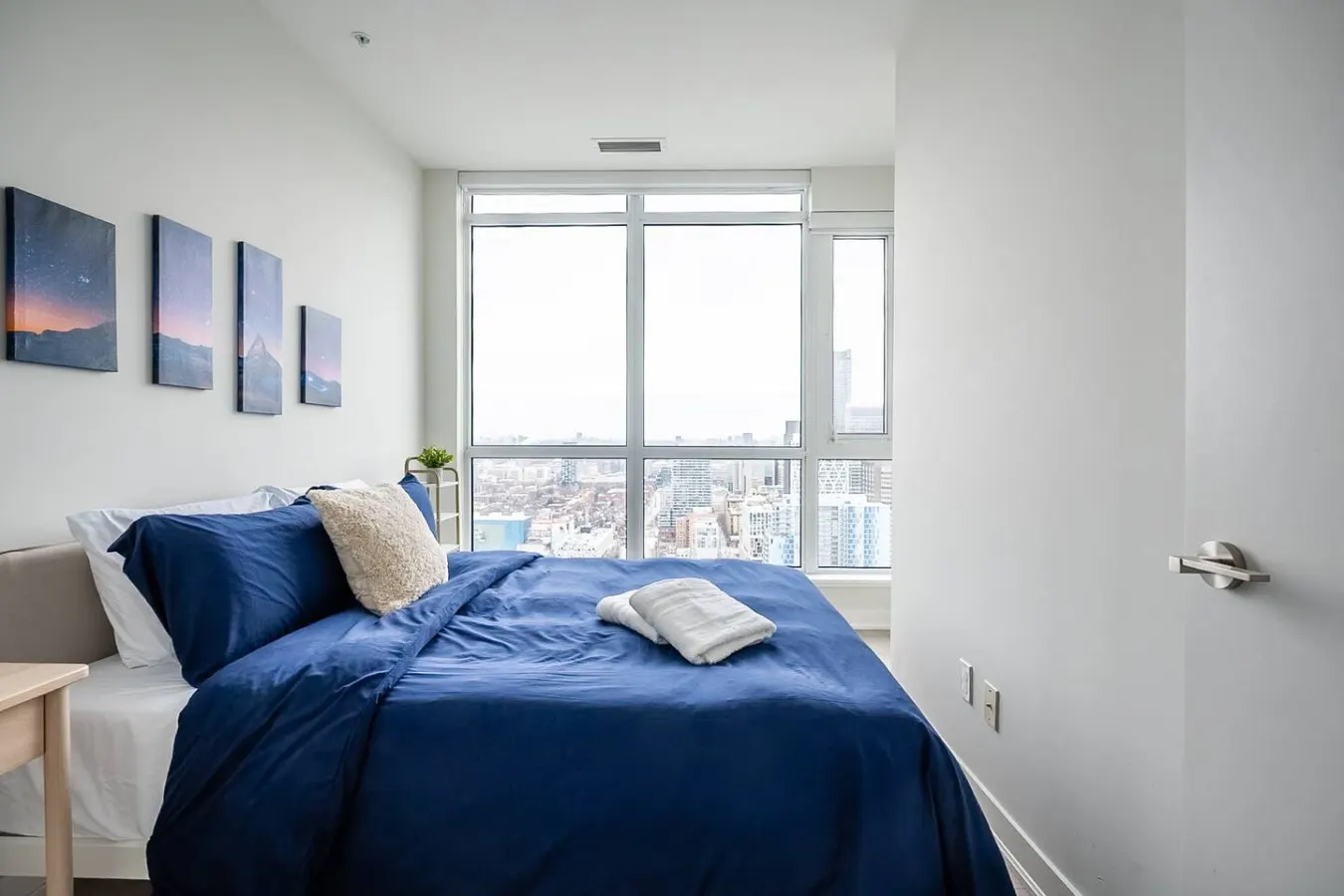 Modern 2BR/2BA Suite Incredible Views Parking 14