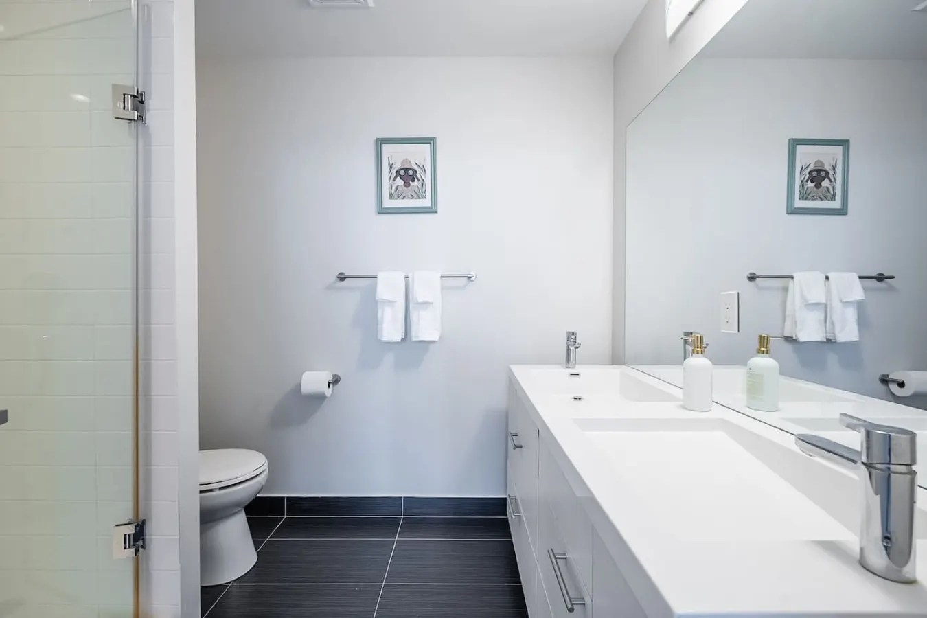 Modern 2BR/2BA Suite Incredible Views Parking 20