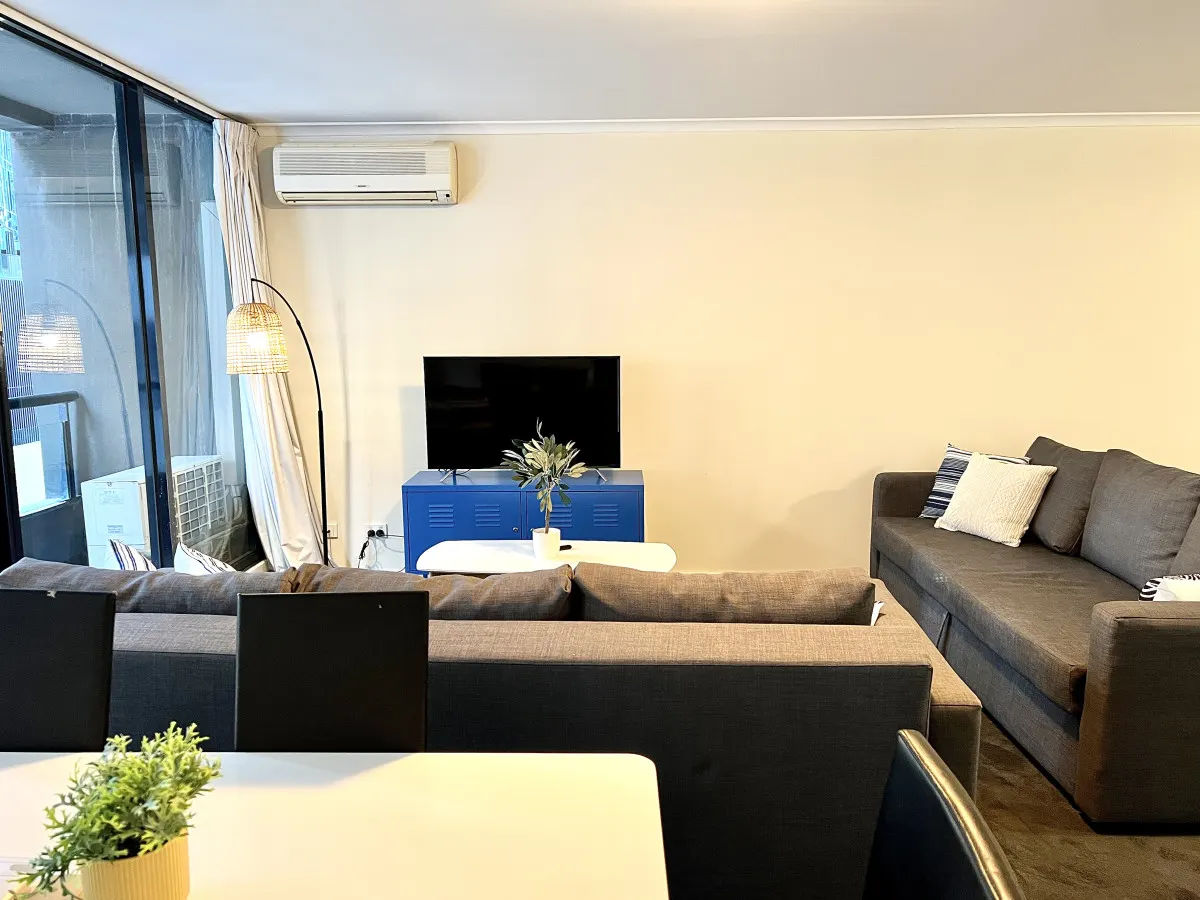 ReadySet Apartments on Kavanagh - 2 Bedrooms 2 Bathrooms - Y2 10
