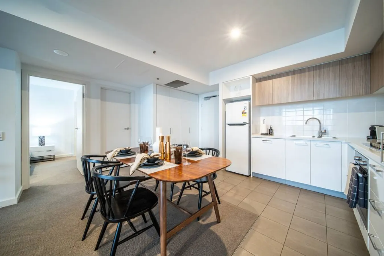 Sky High on Grote: An Elevated Inner-City Stay 16