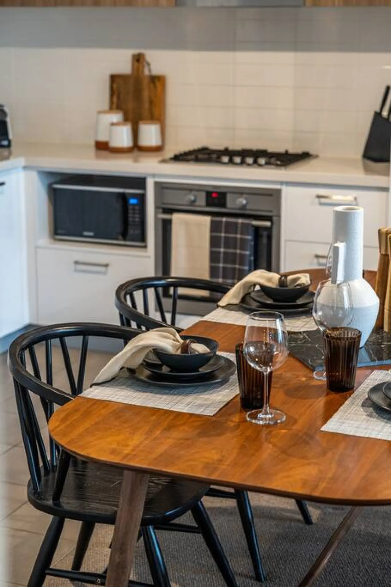 Sky High on Grote: An Elevated Inner-City Stay 17