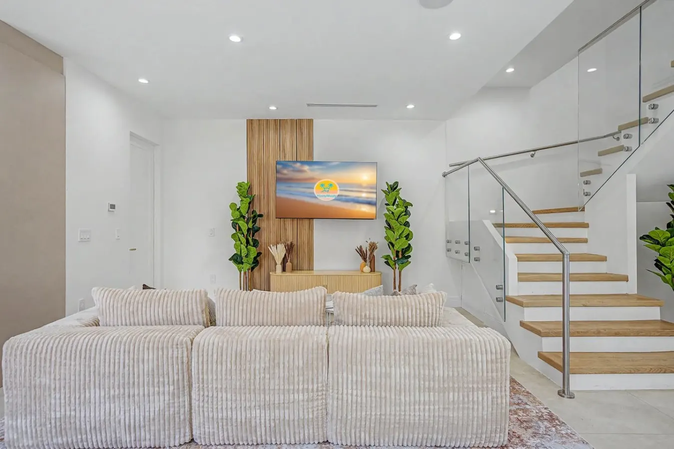 Luxury 4BR Oasis w/ Pool Minutes to Downtown 10