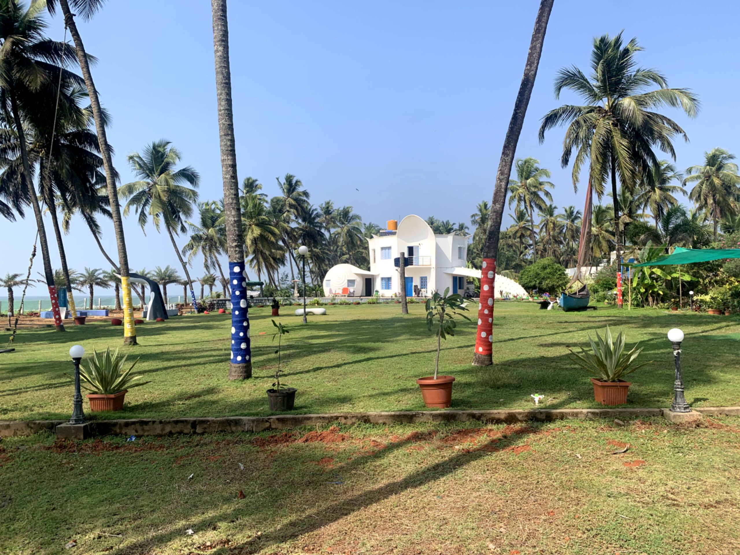 Beach Stay with Pool: White Noise Beach House 16