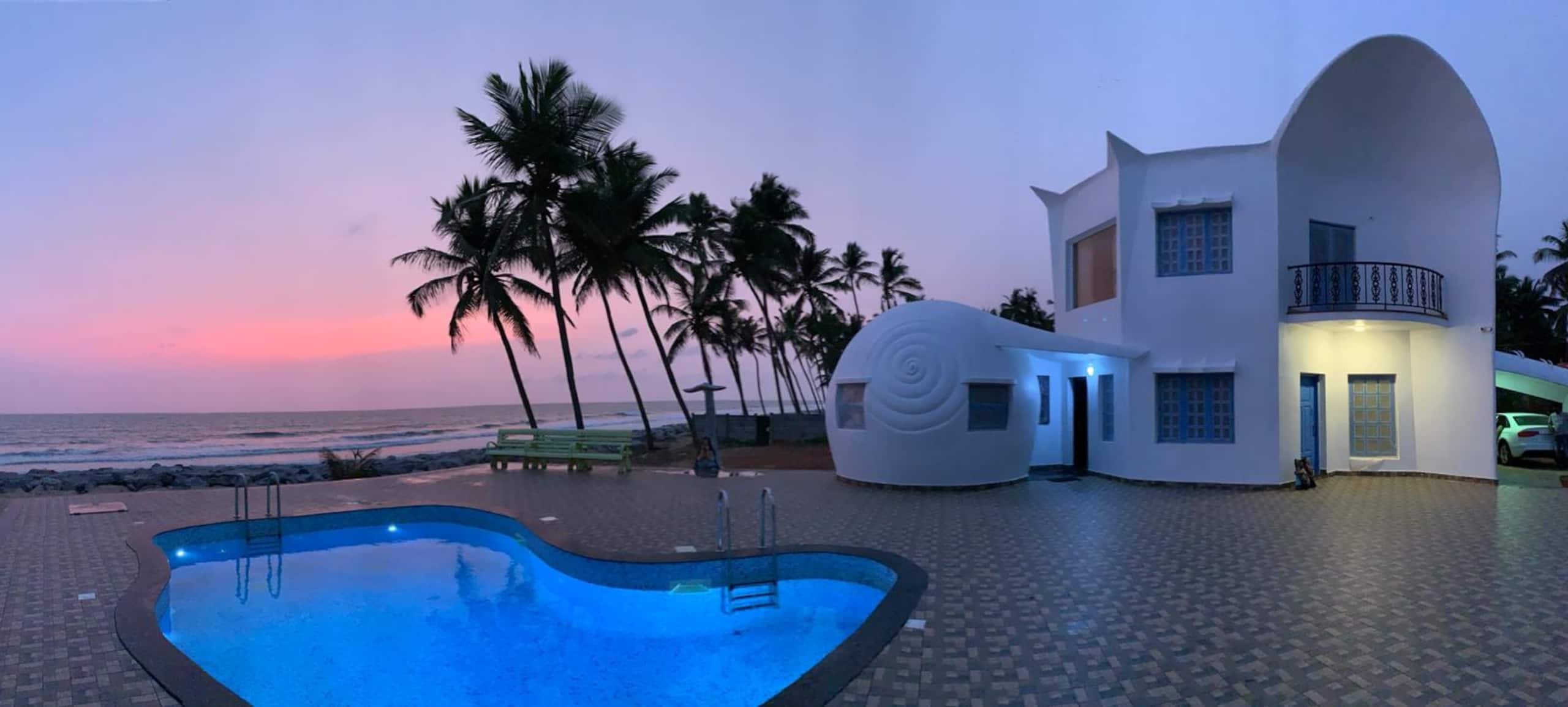 Beach Stay with Pool: White Noise Beach House 13