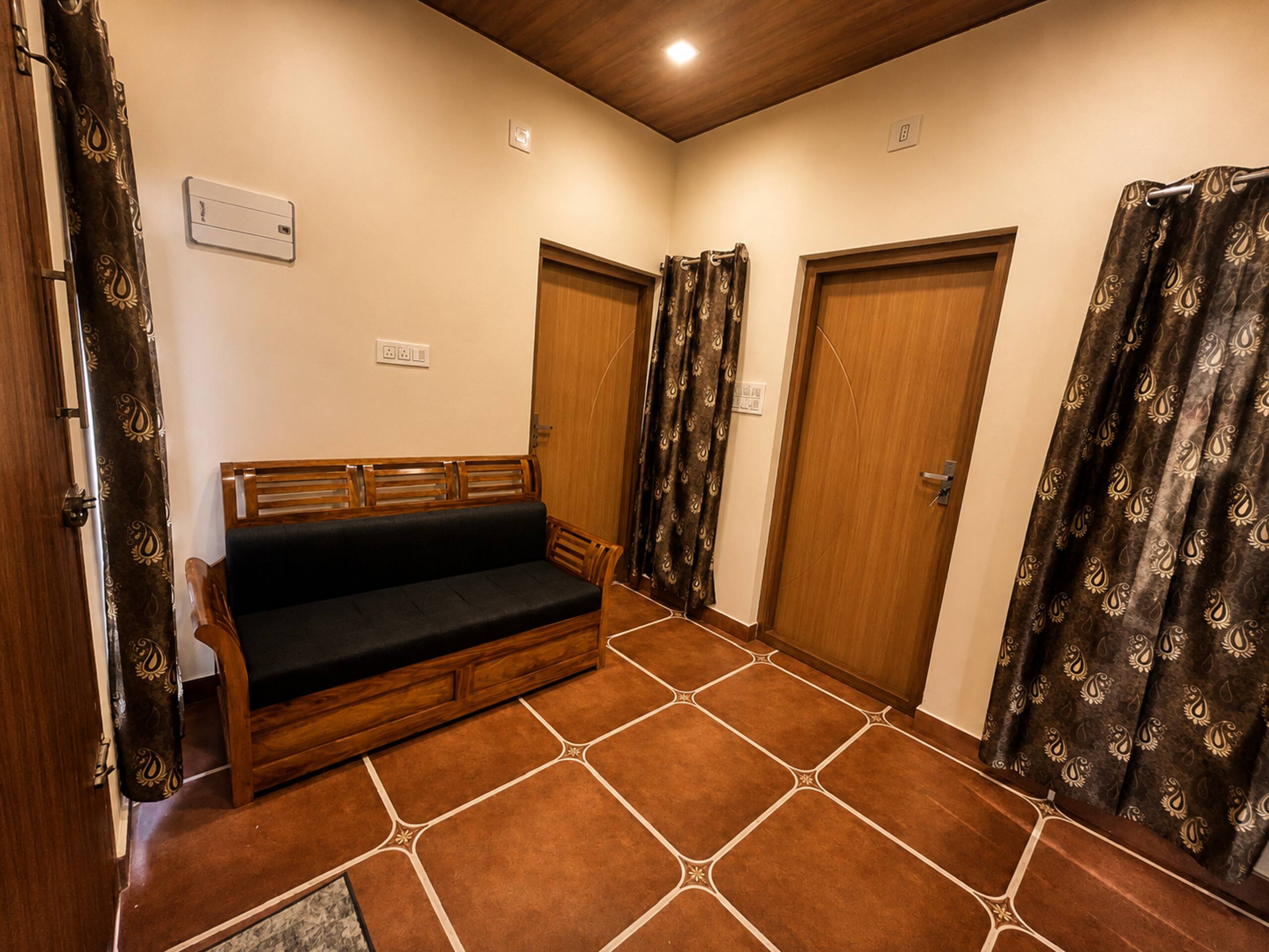 Ambaat Farm Hill View Cottage in Attappadi 9