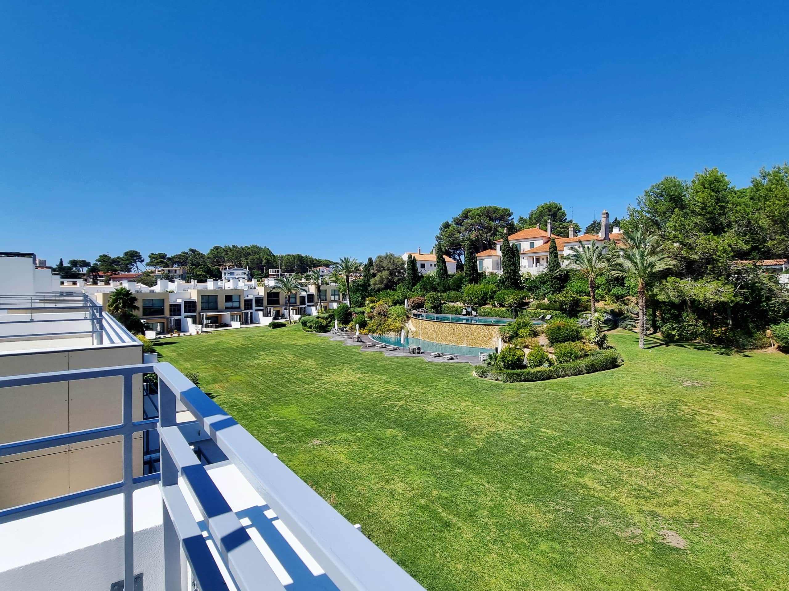 Riviera Premium - Pool, Gardens & Private Rooftop 4