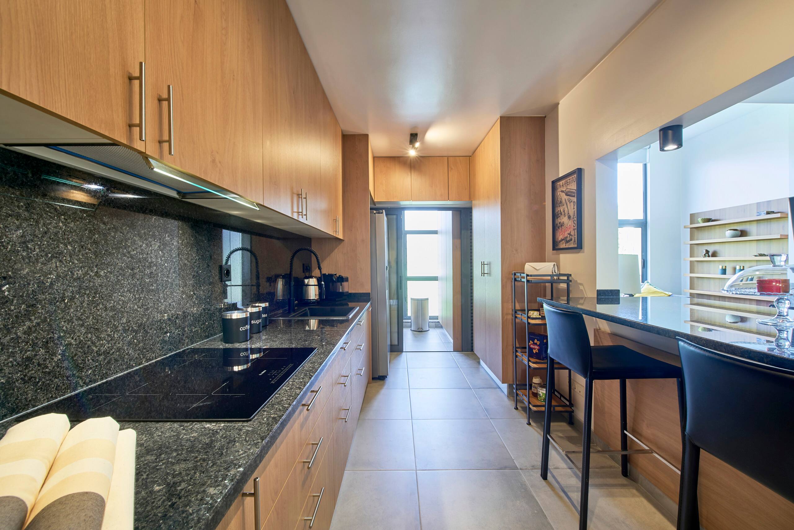 Riviera Premium - Pool, Gardens & Private Rooftop 13