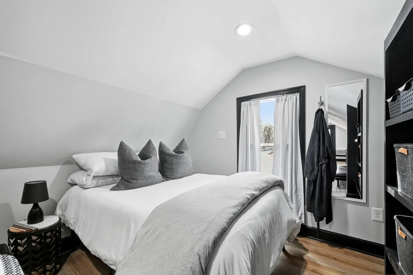 Romantic Barn Loft Wine Country & Weddings 3