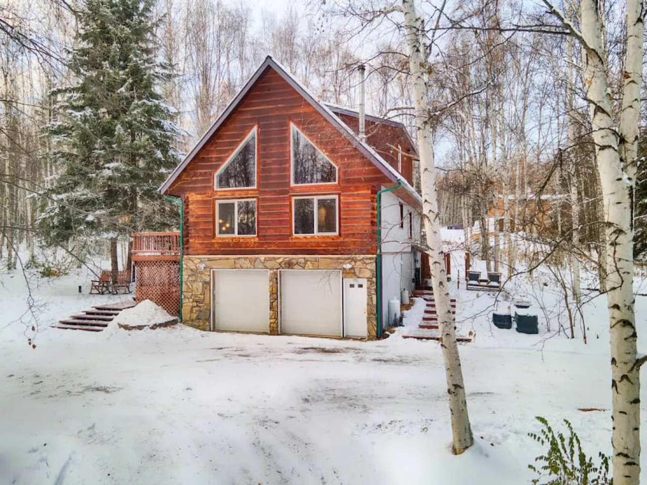 Cozy Basement Apartment & Executive Retreat — photo 3