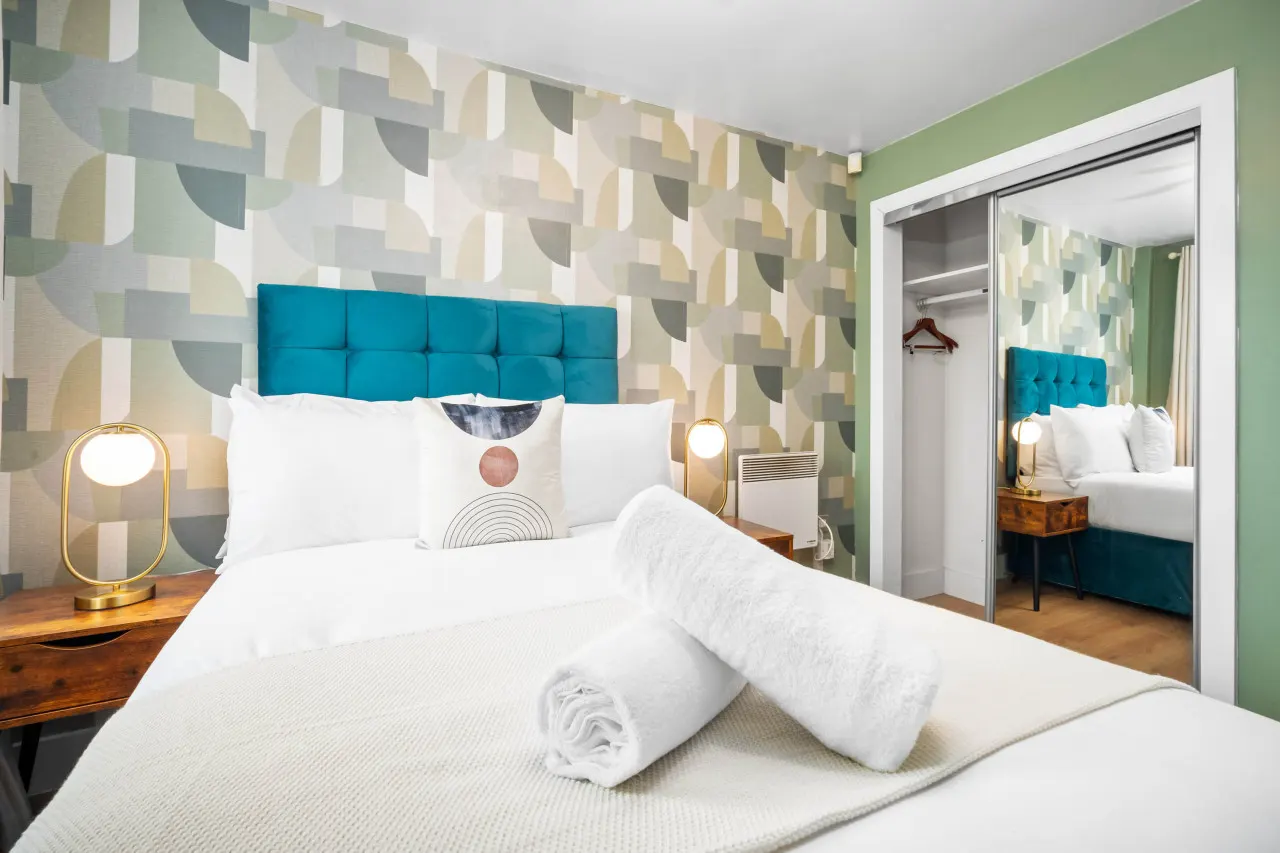 Modern B1 Apartment - 2 Bedrooms - Balcony 17