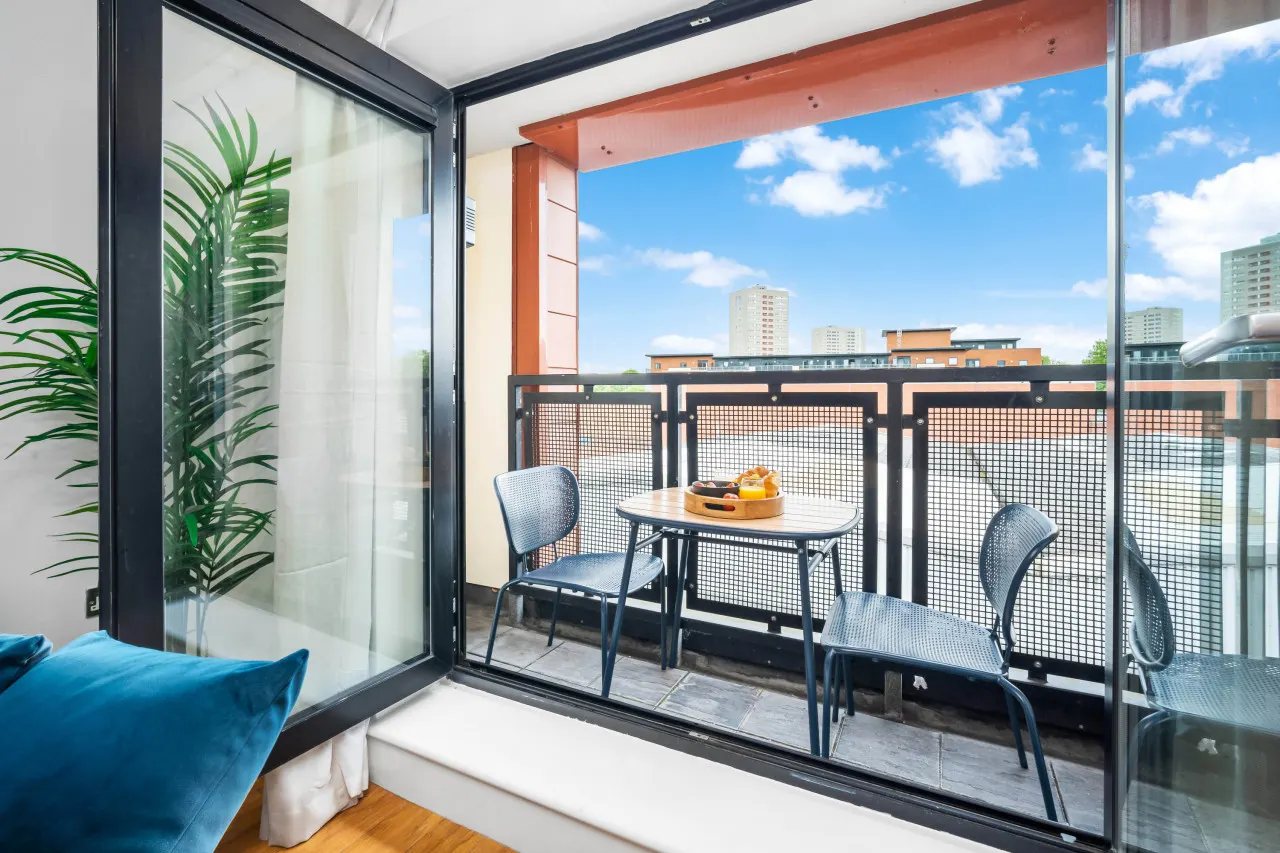 Modern B1 Apartment - 2 Bedrooms - Balcony 6