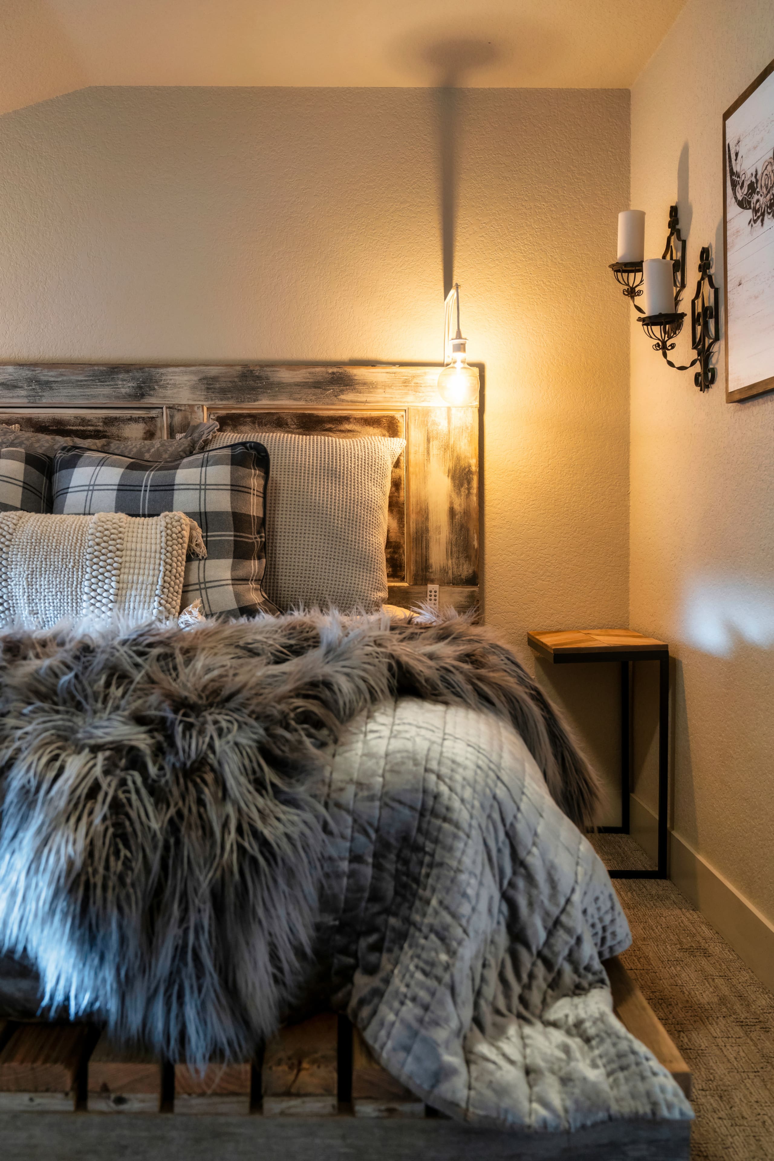 Spacious Bend Mid-Century•Near Old Mill & Downtown 21