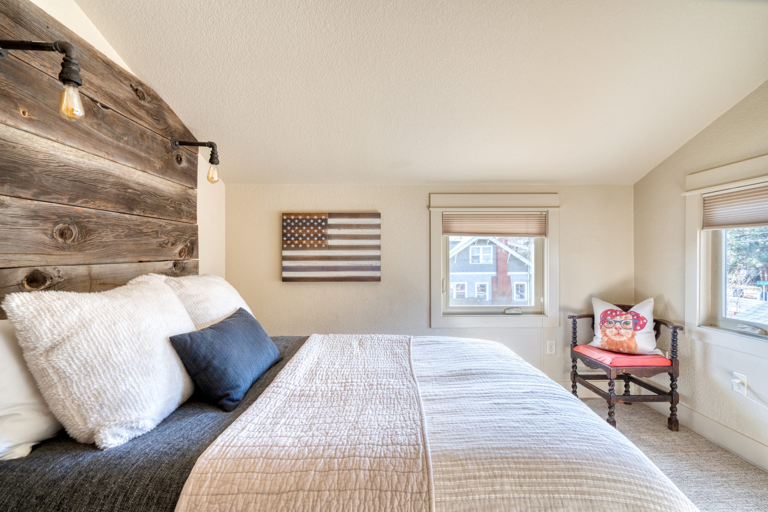 Spacious Bend Mid-Century•Near Old Mill & Downtown 26