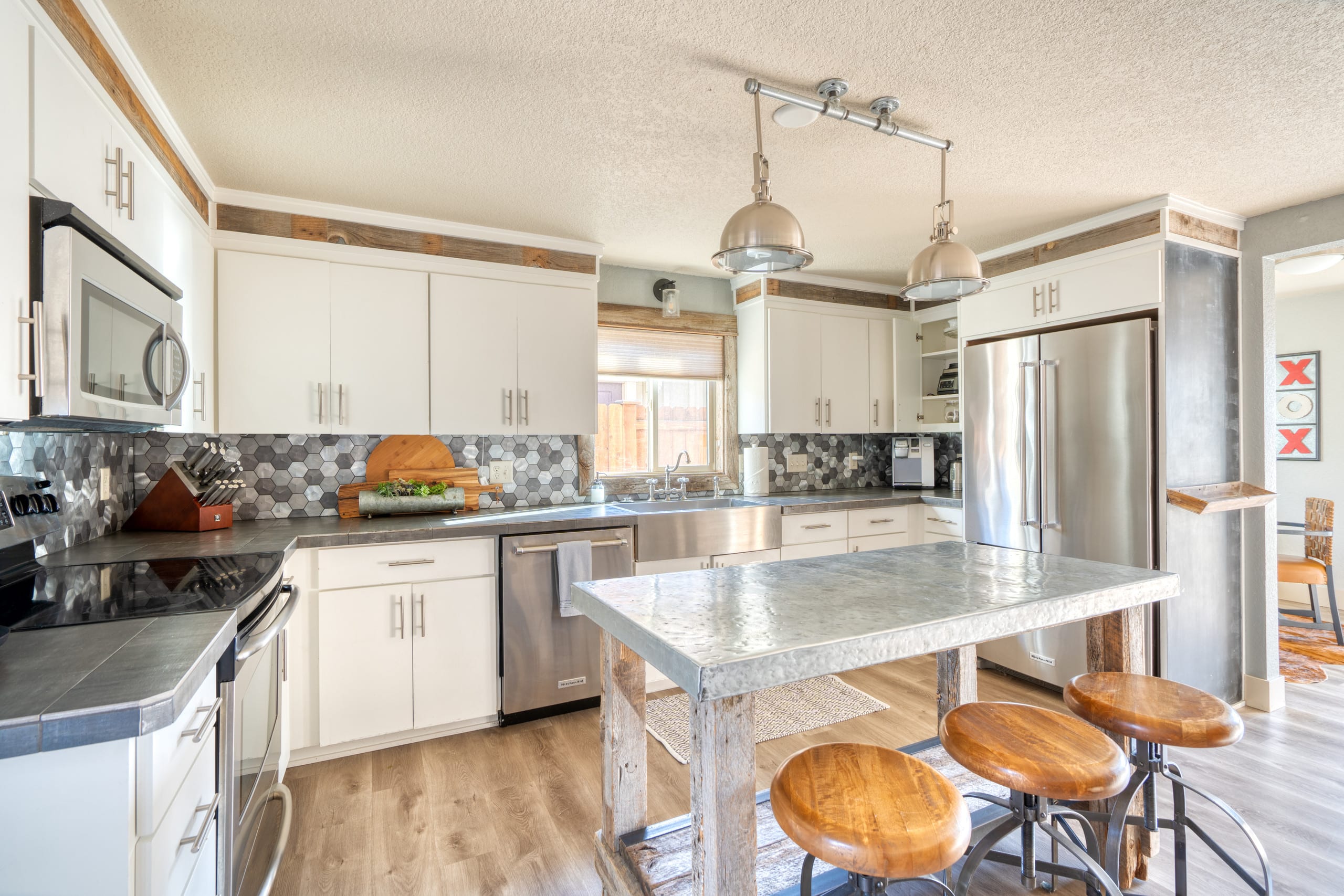 Spacious Bend Mid-Century•Near Old Mill & Downtown 13