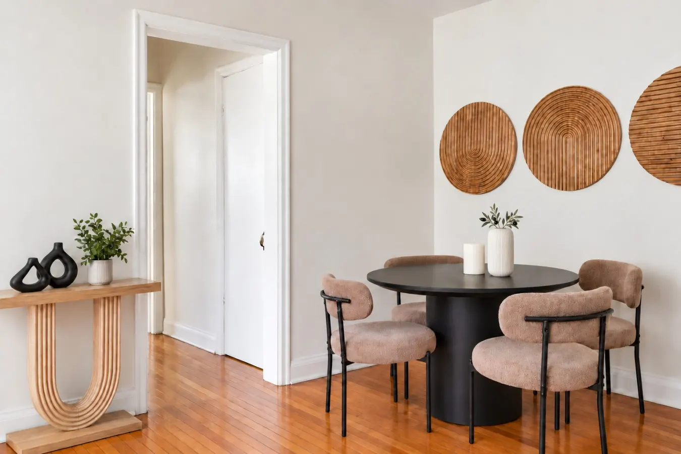 Cozy 2BR – Walk to Downtown & University! 6