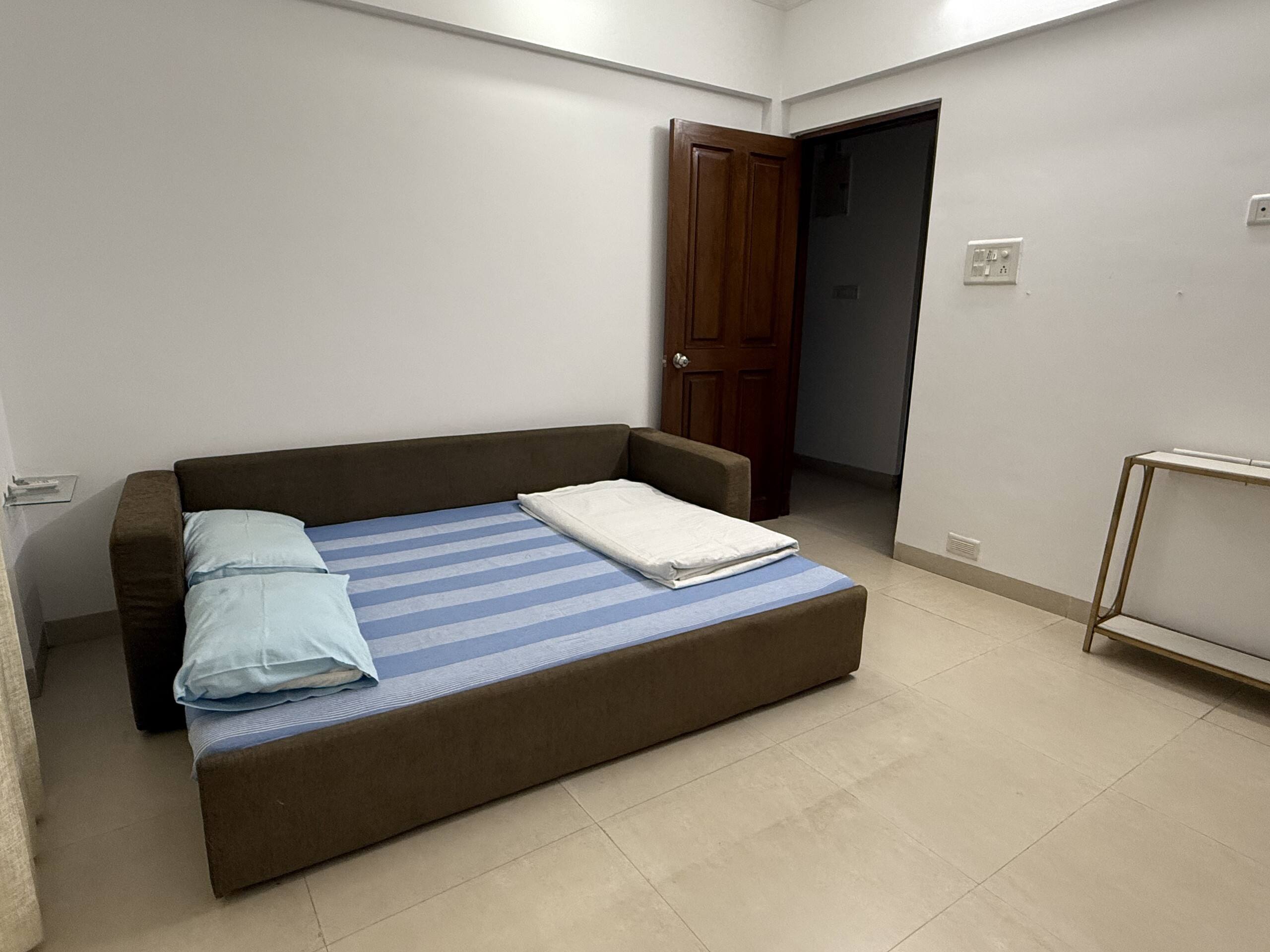 Comfortable 3 BHK Flat/ 3 min to Beach / Sleeps 8 6