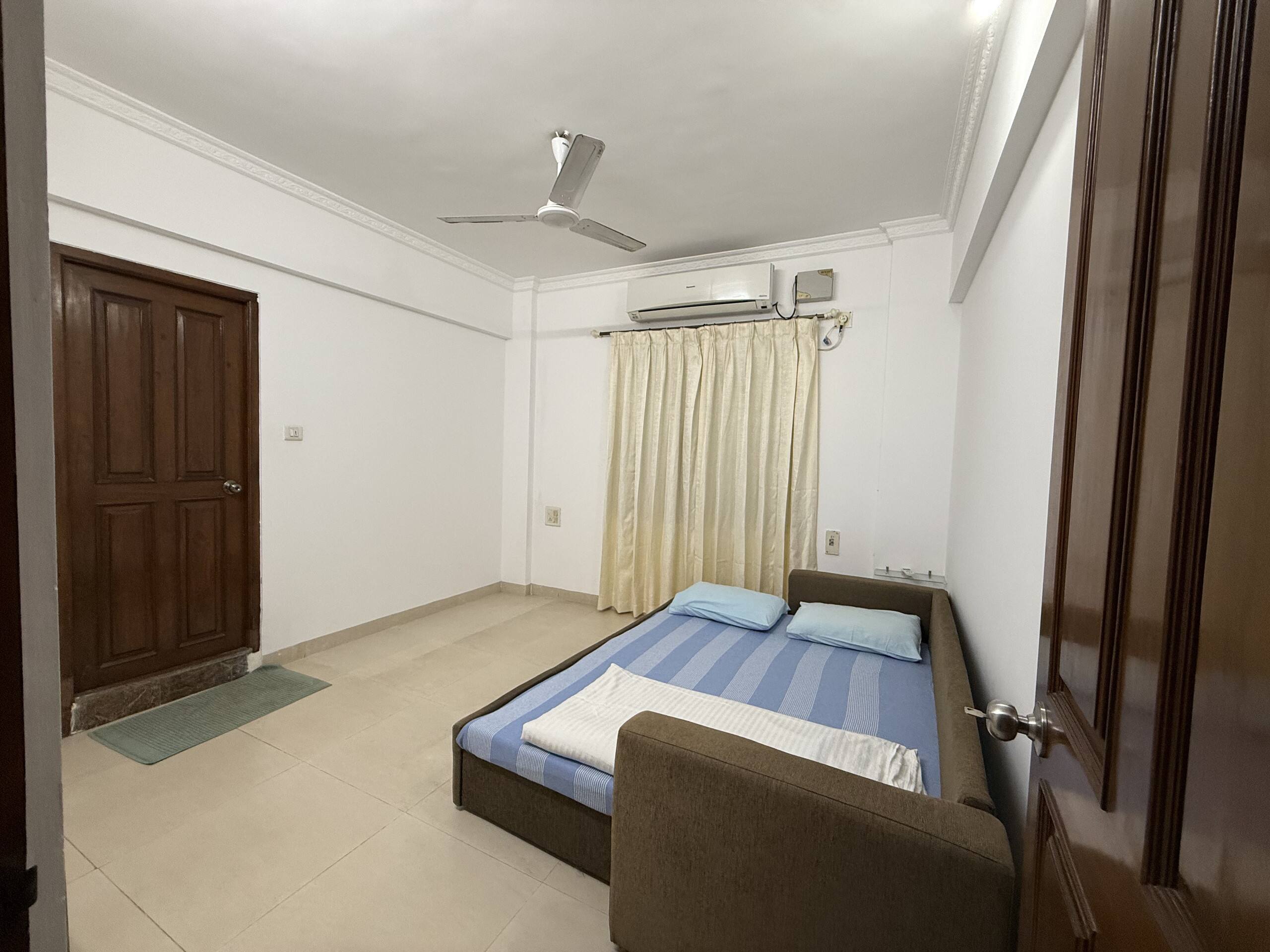 Comfortable 3 BHK Flat/ 3 min to Beach / Sleeps 8 5