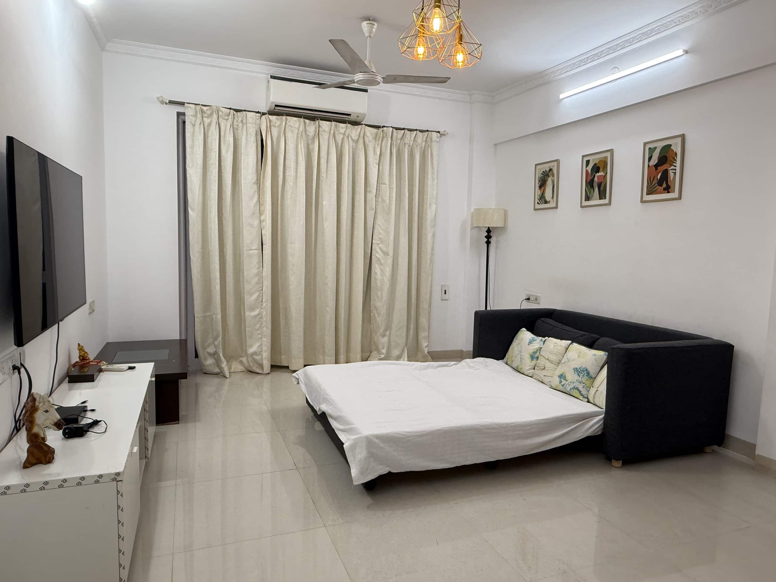 Comfortable 3 BHK Flat/ 3 min to Beach / Sleeps 8 1