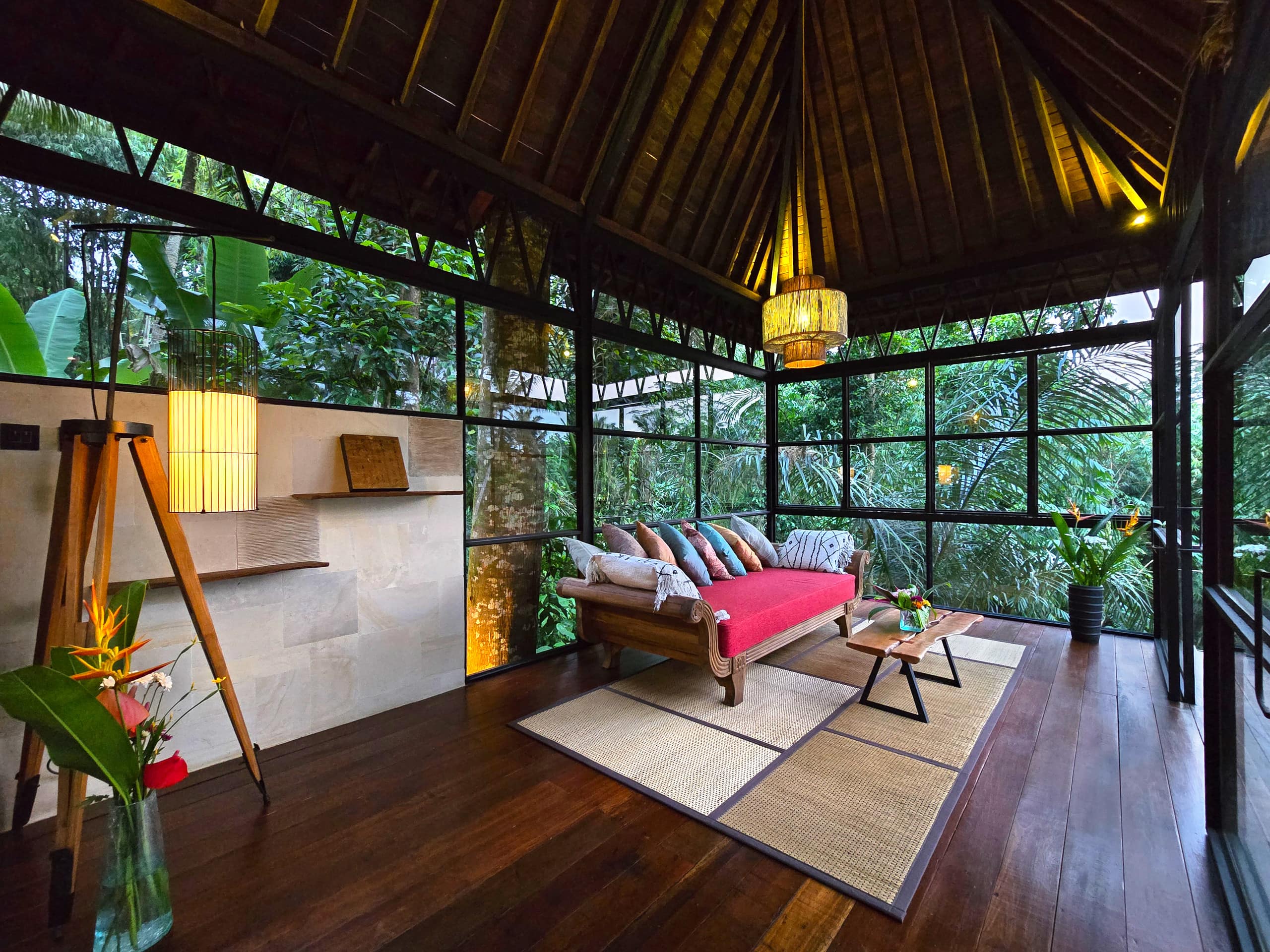 Private Joglo Villa with Pool · Jungle near Ubud 8