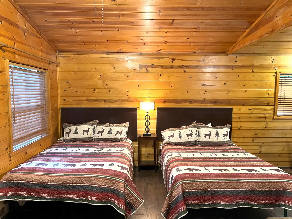 Secluded 2Bd Suite with Hot Tub - Bear Manor #7 2