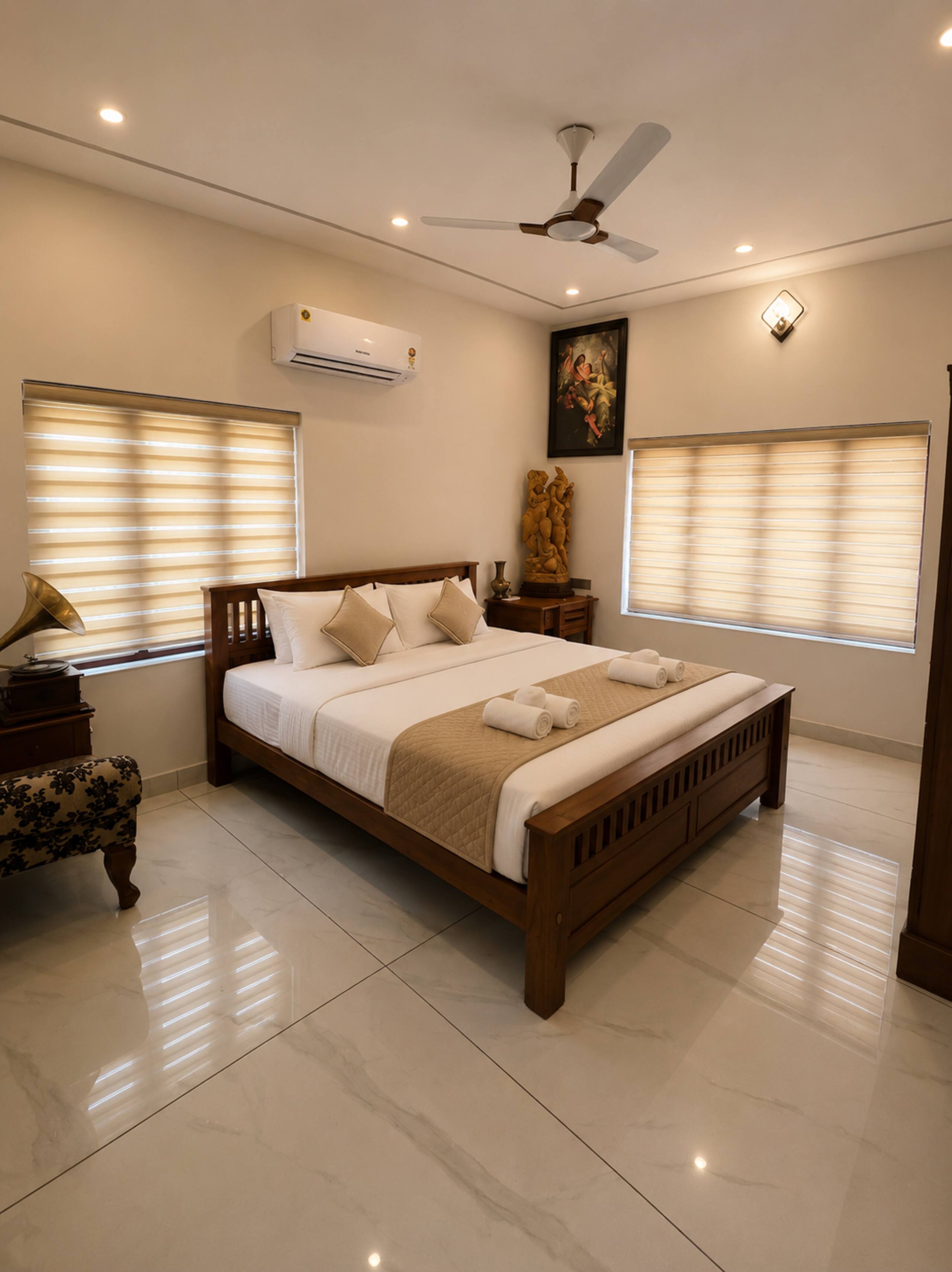 Luxury heritage 3BHK 300m away from lulumall TVM 13
