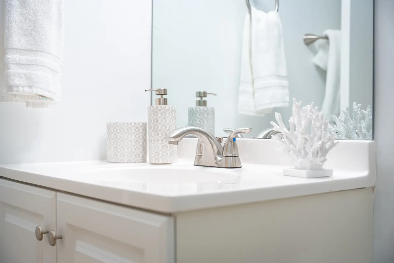 Naples Luxe Coral Oasis - Walk to the beach and 5th Ave 9