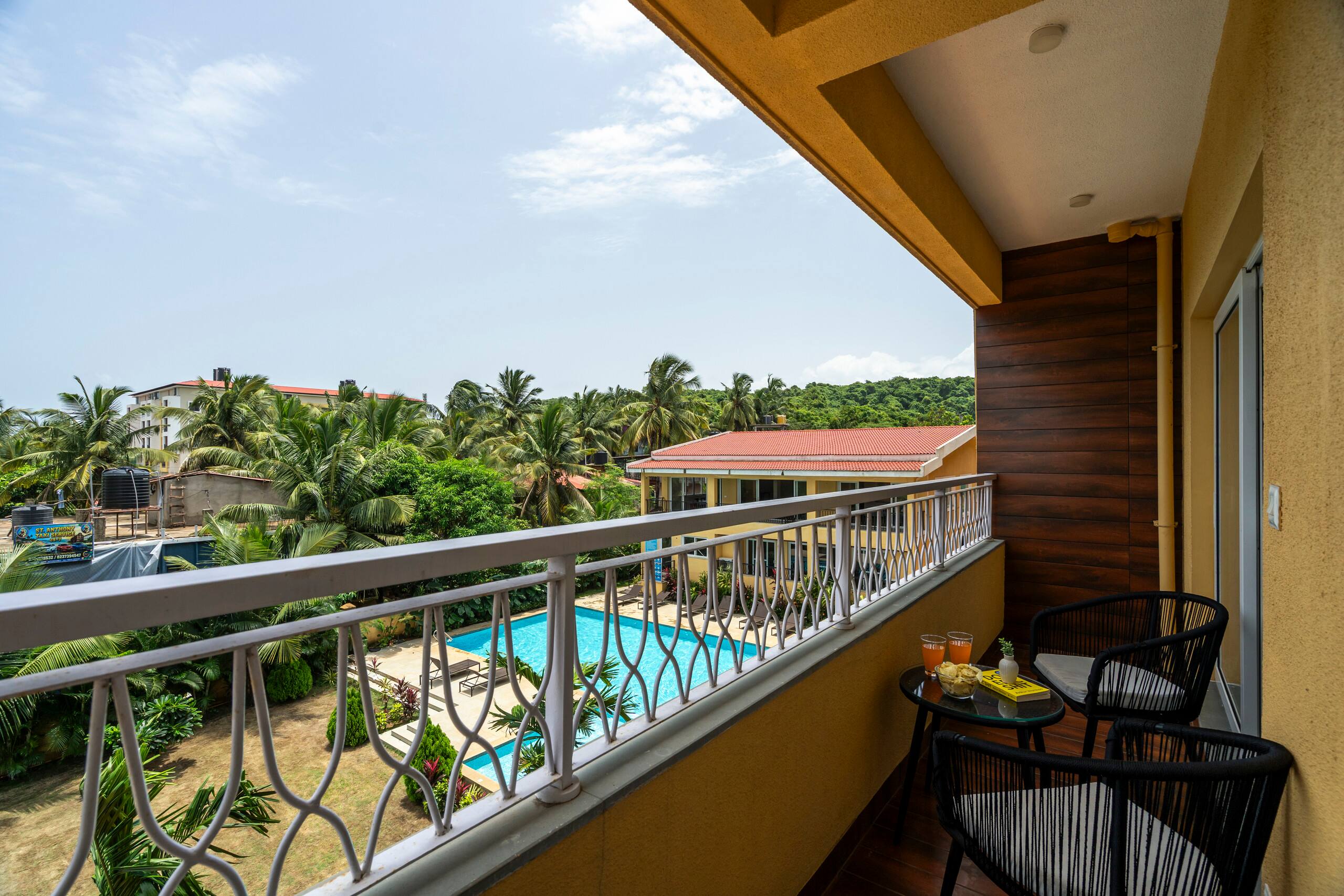 Emerald Pool View 1BHK | Candolim, North Goa 5