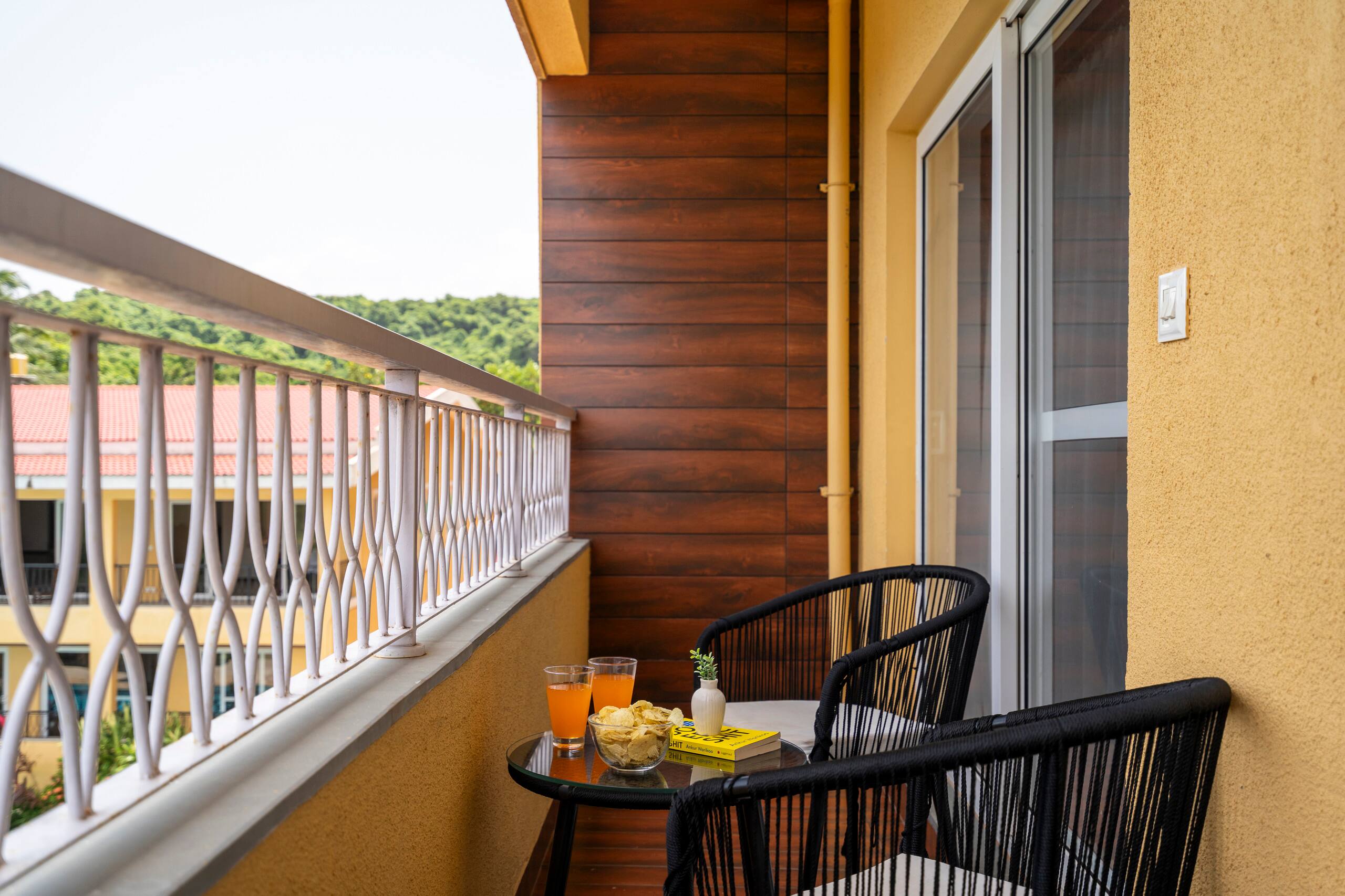 Emerald Pool View 1BHK | Candolim, North Goa 37