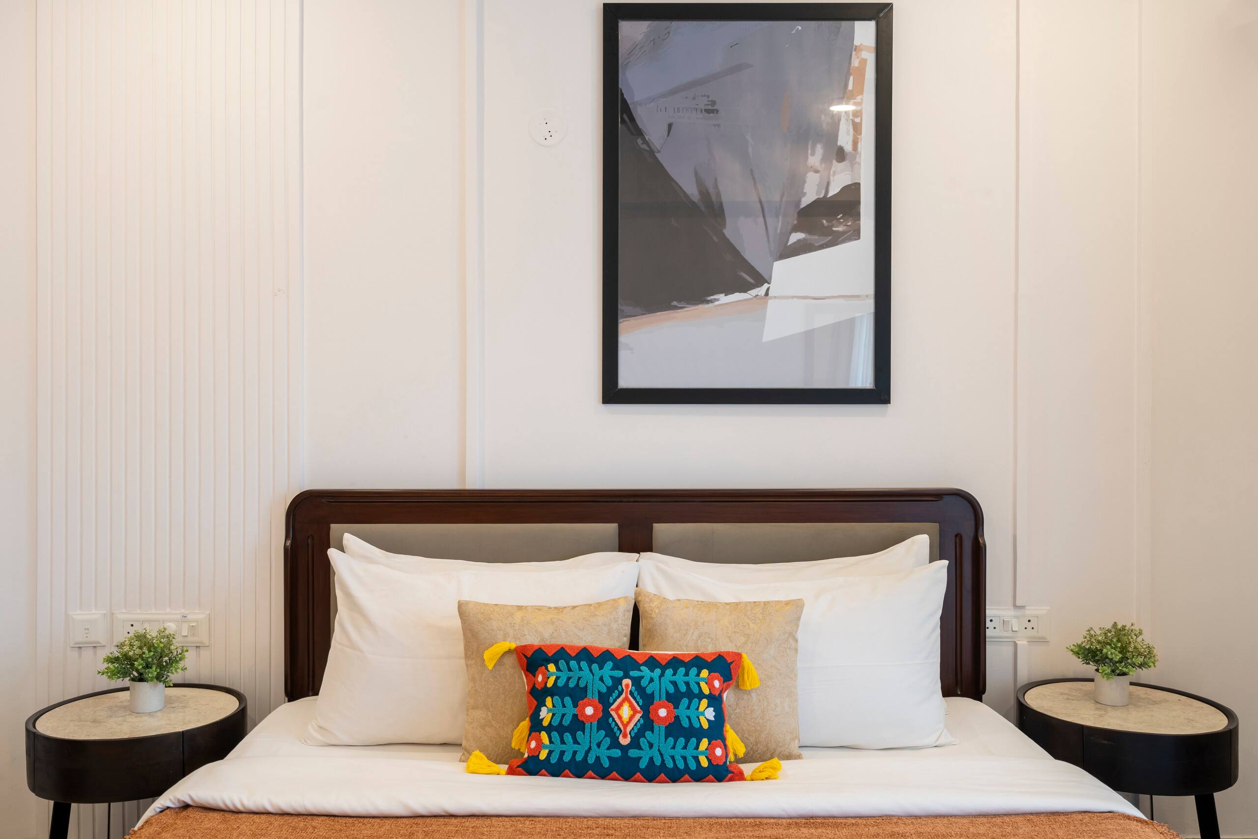 Emerald Pool View 1BHK | Candolim, North Goa 25