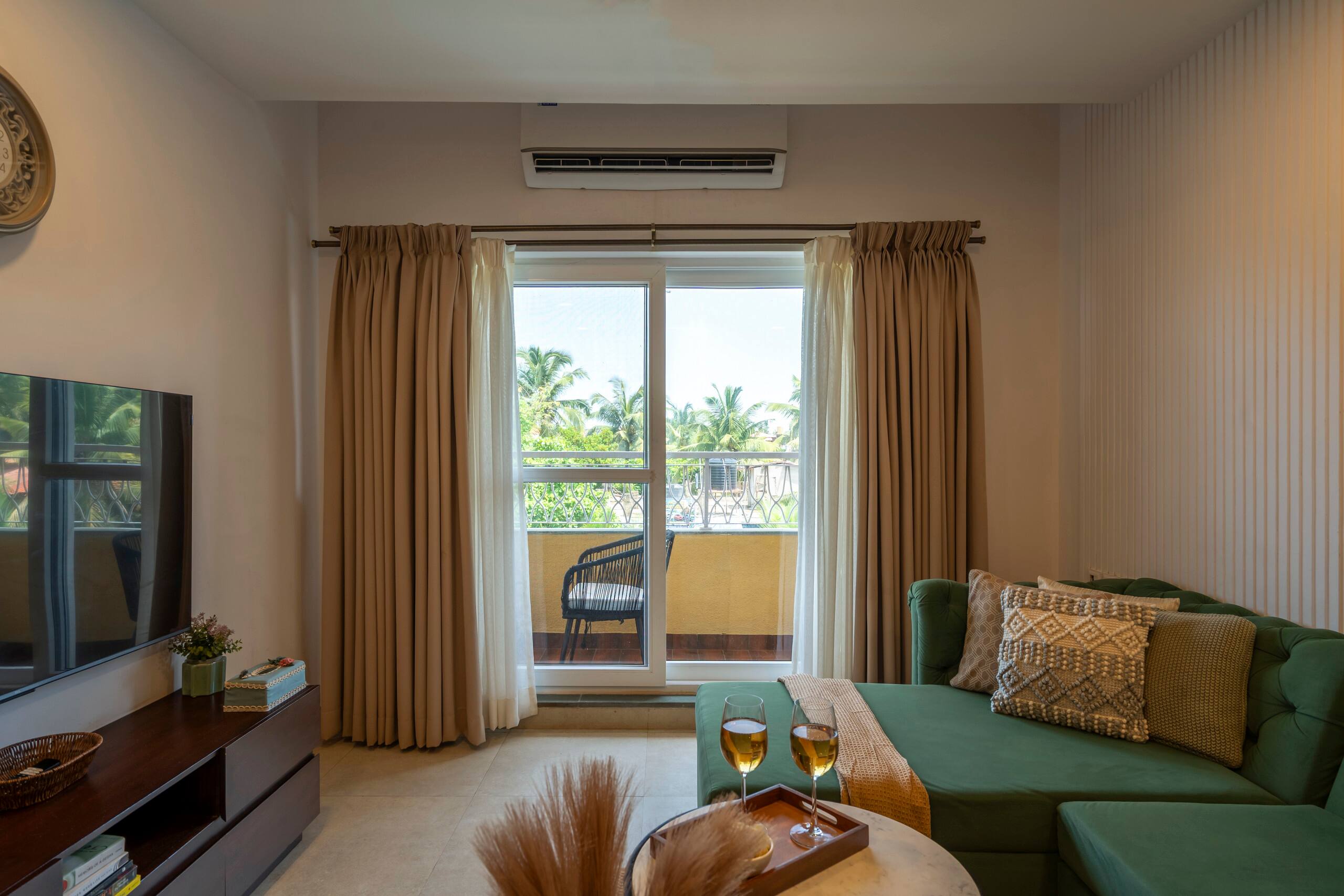 Emerald Pool View 1BHK | Candolim, North Goa 12
