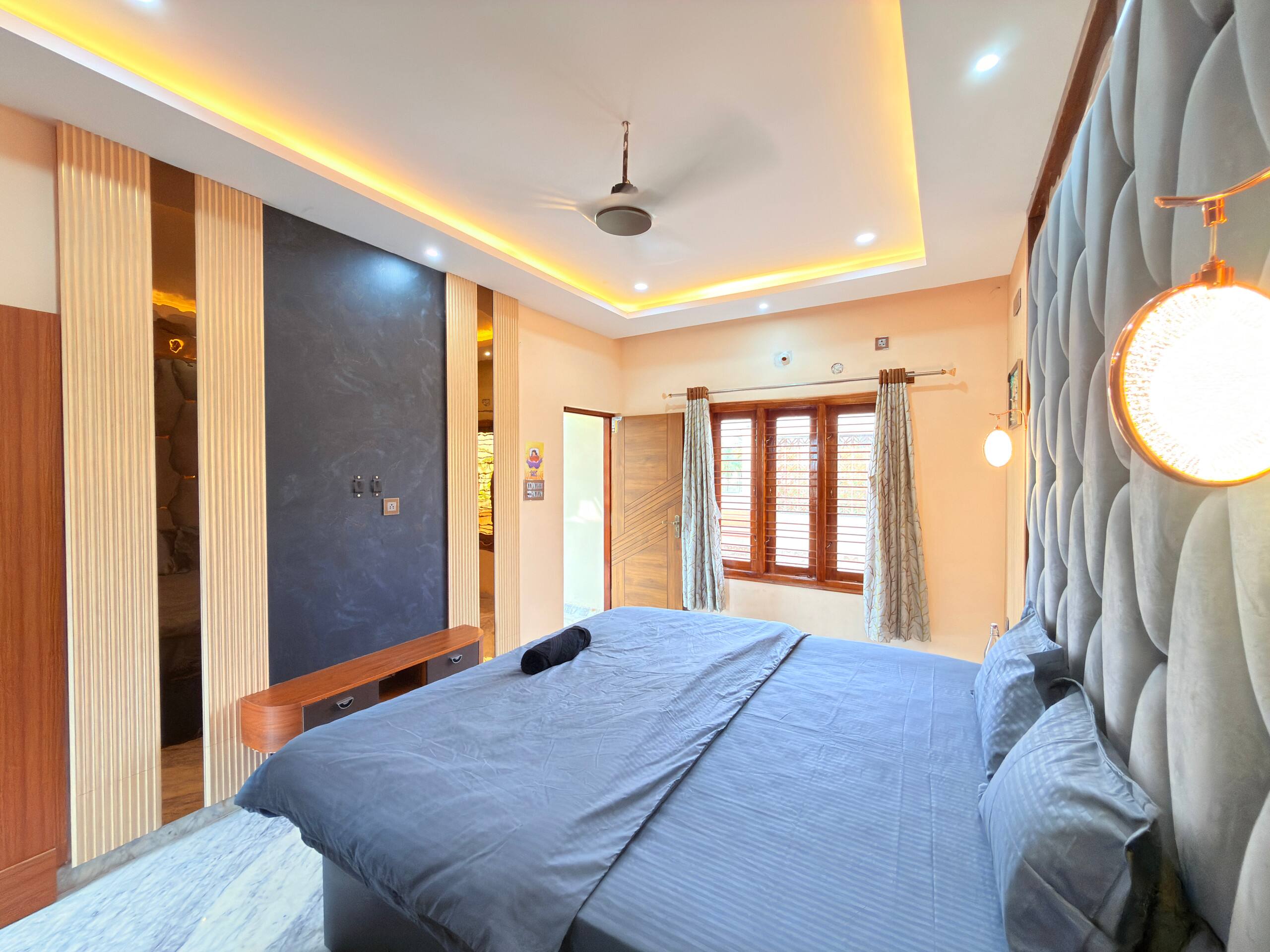 Palm Breeze 4BHK Spacez Modern Villa 25