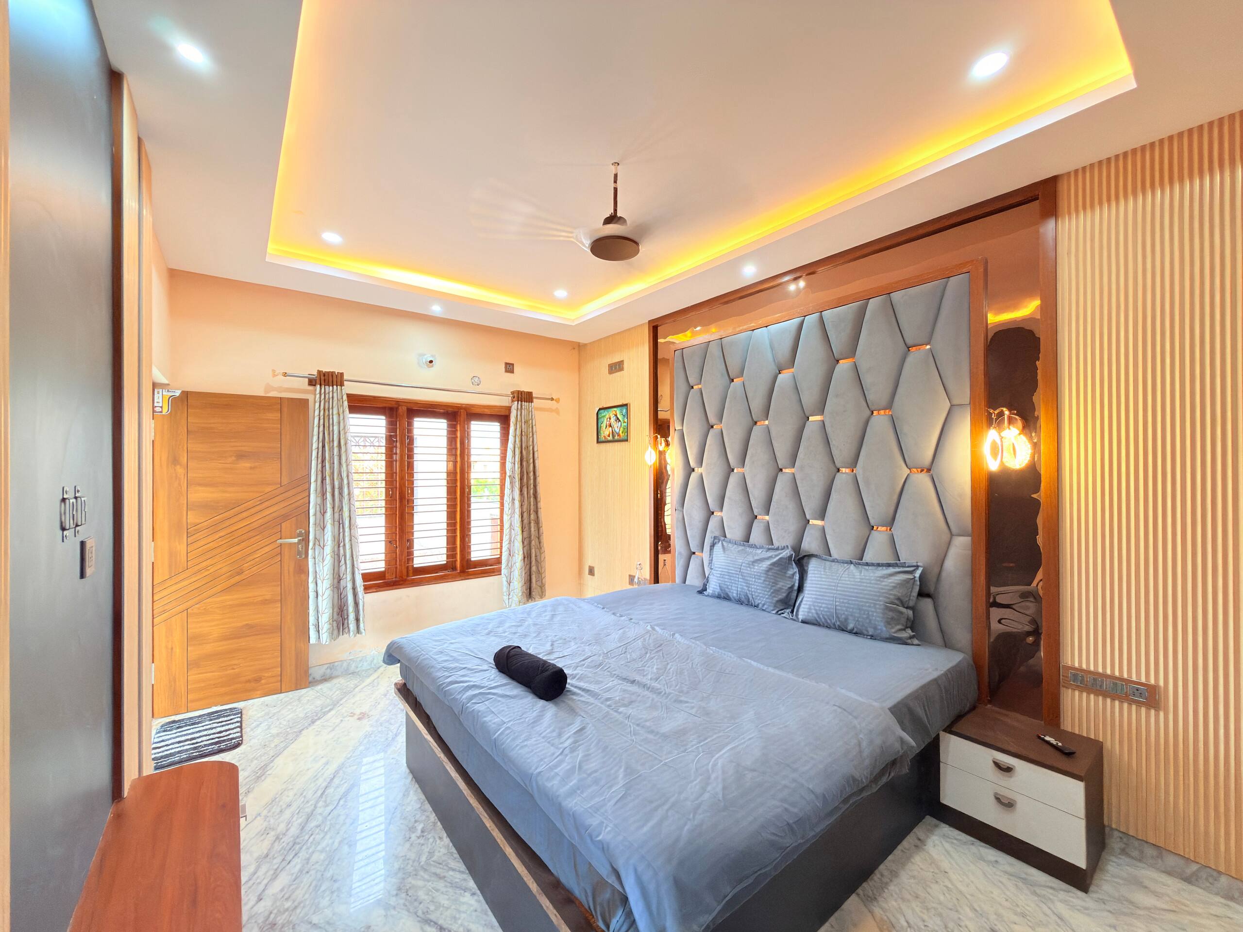 Palm Breeze 4BHK Spacez Modern Villa 2