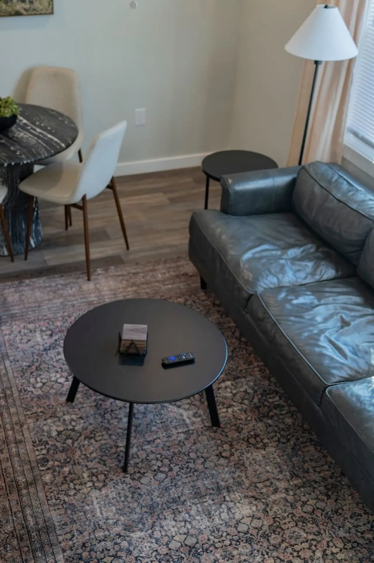 *Stylish 3BR Townhouse- Free Wi-Fi + Free Parking* 12