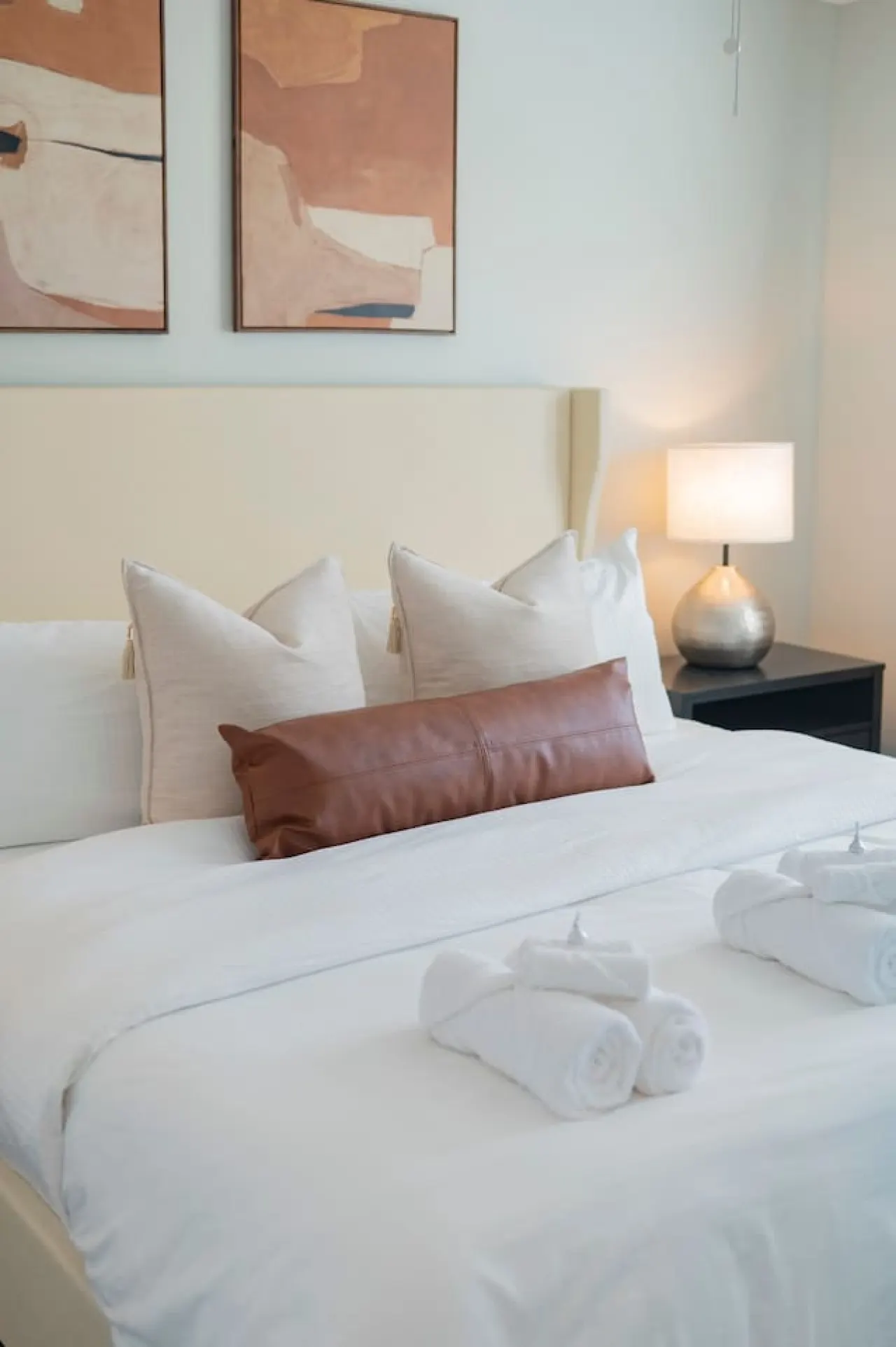 *Stylish 3BR Townhouse- Free Wi-Fi + Free Parking* 15