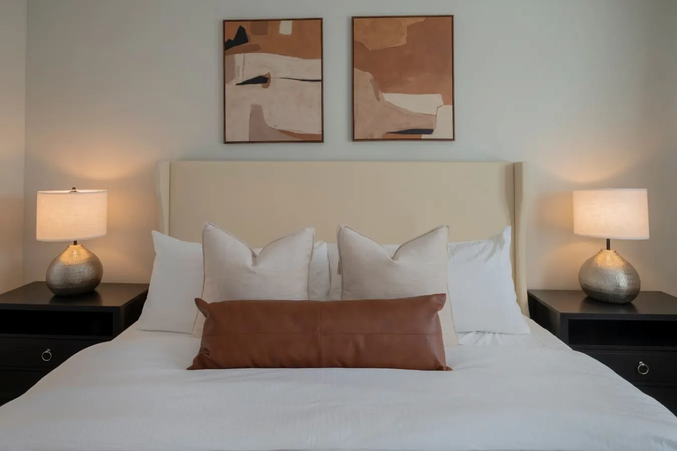 *Stylish 3BR Townhouse- Free Wi-Fi + Free Parking* 16