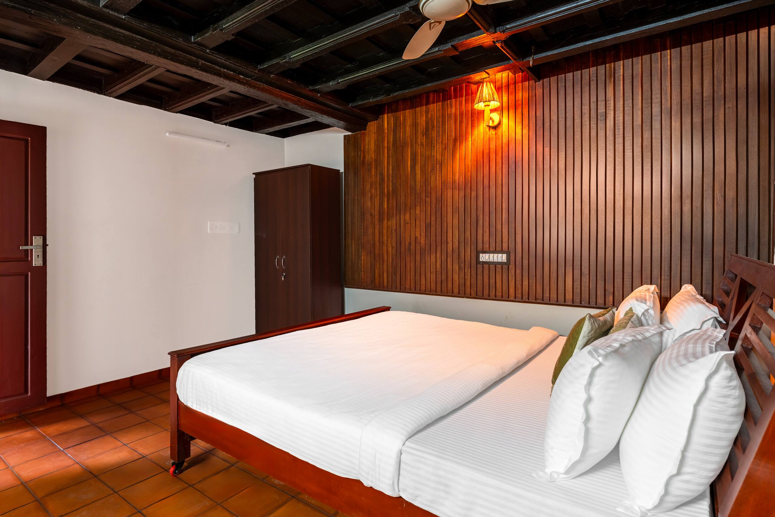 3 BHK Kerala Heritage Villa w/Courtyard & Garden 20